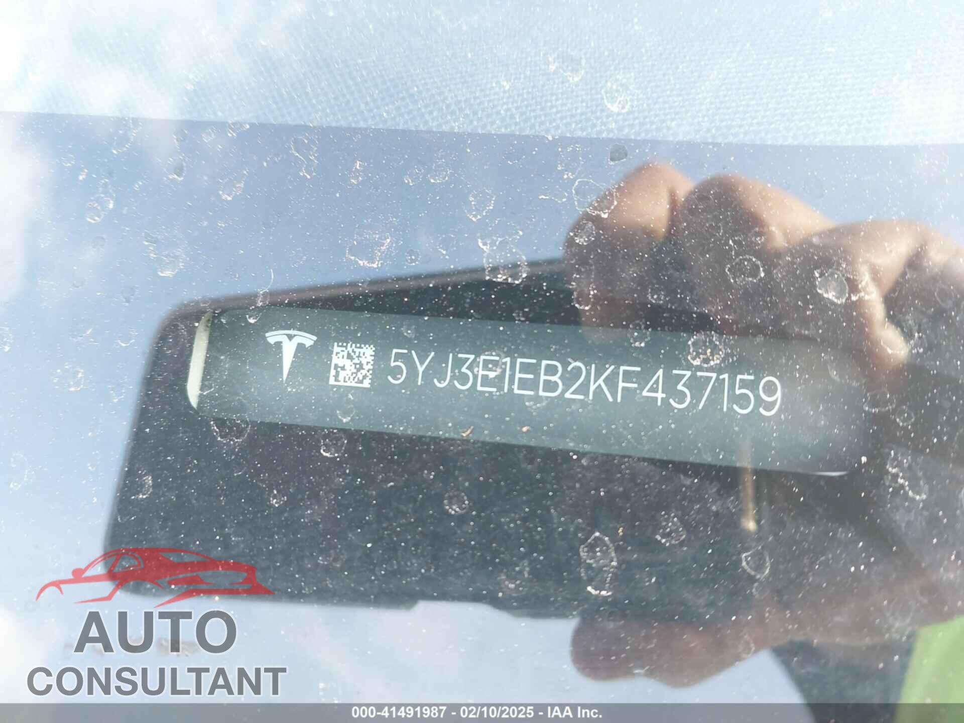 TESLA MODEL 3 2019 - 5YJ3E1EB2KF437159
