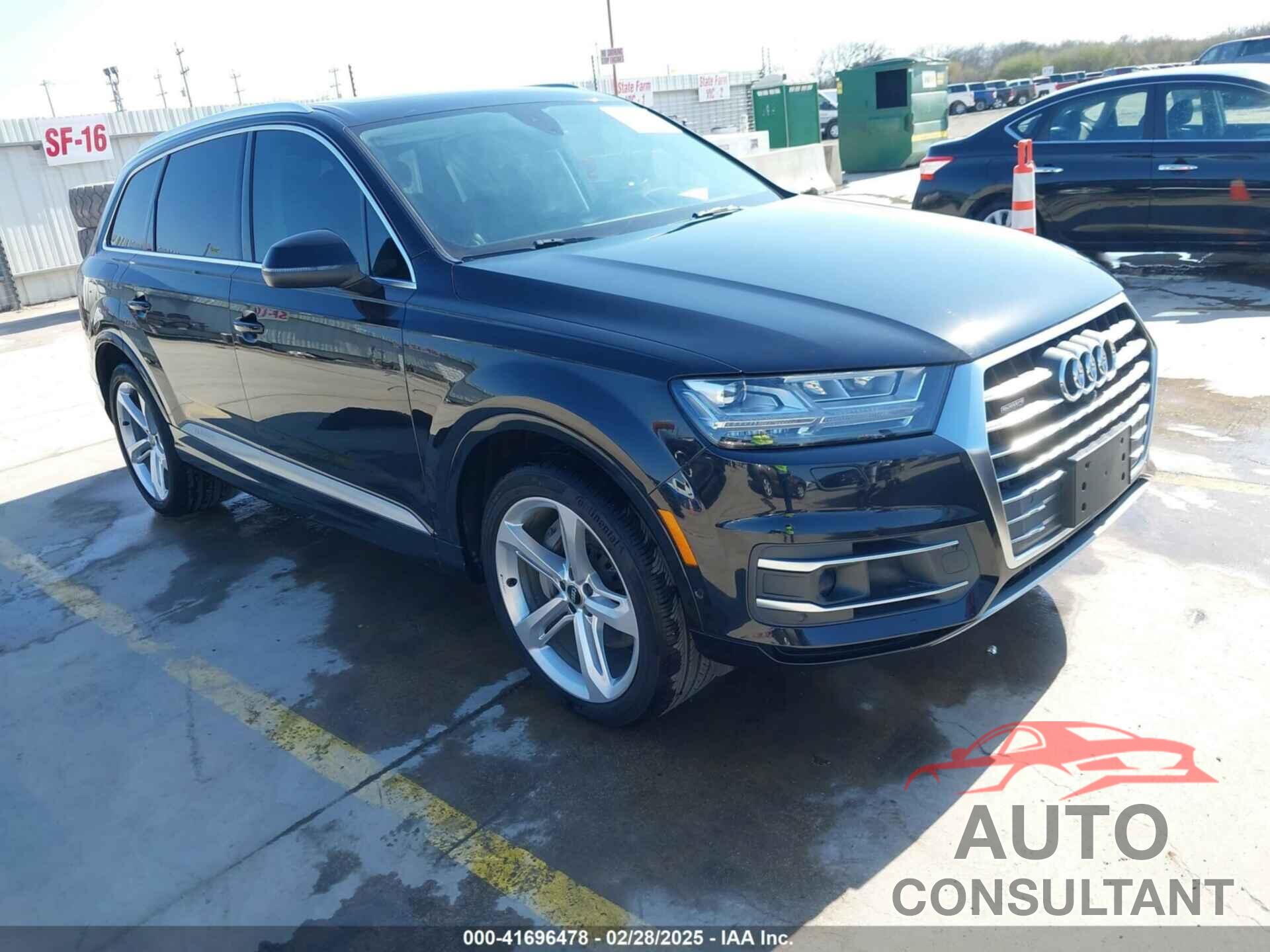 AUDI Q7 2019 - WA1VAAF70KD003824