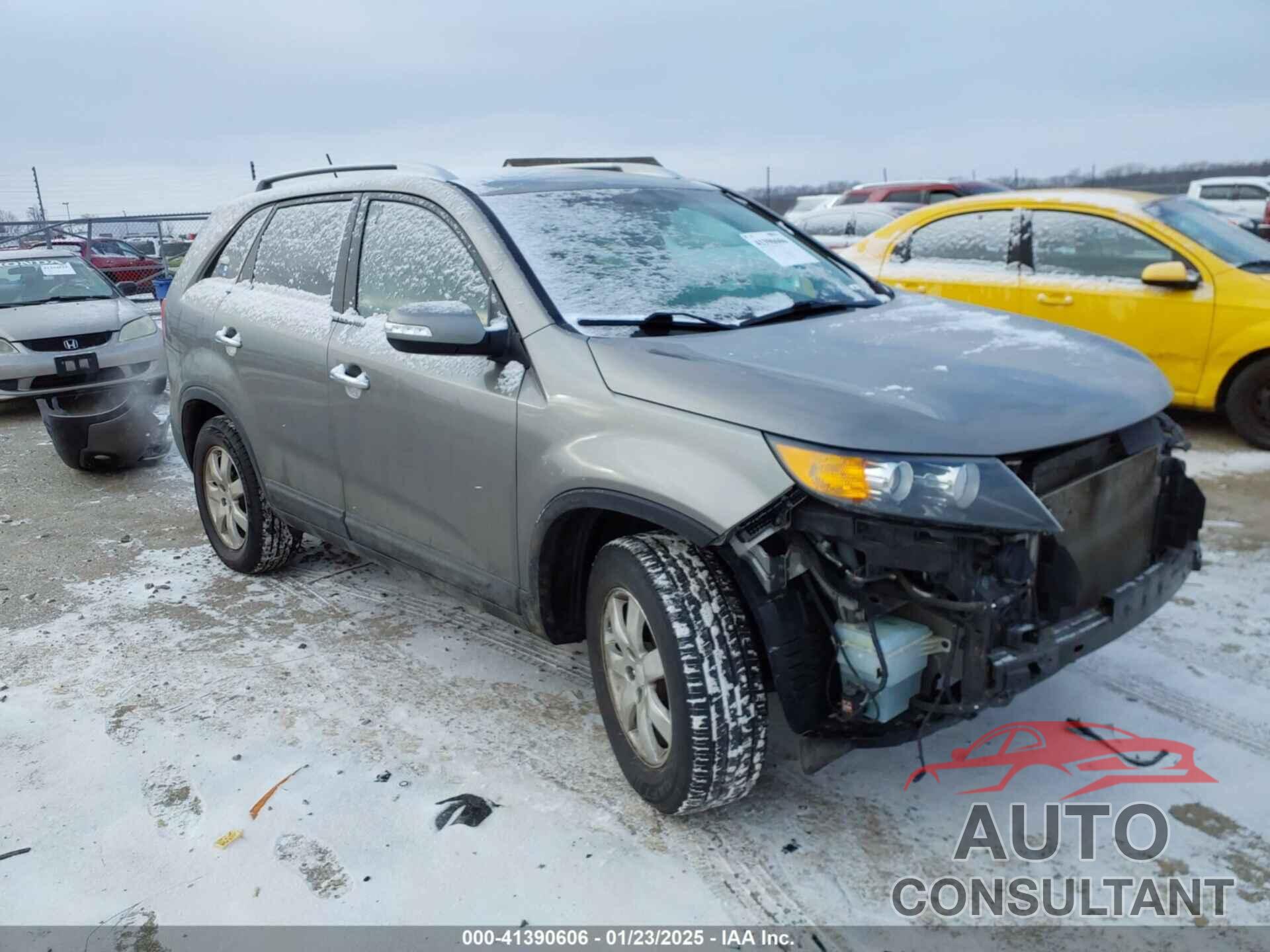 KIA SORENTO 2011 - 5XYKT4A10BG099365