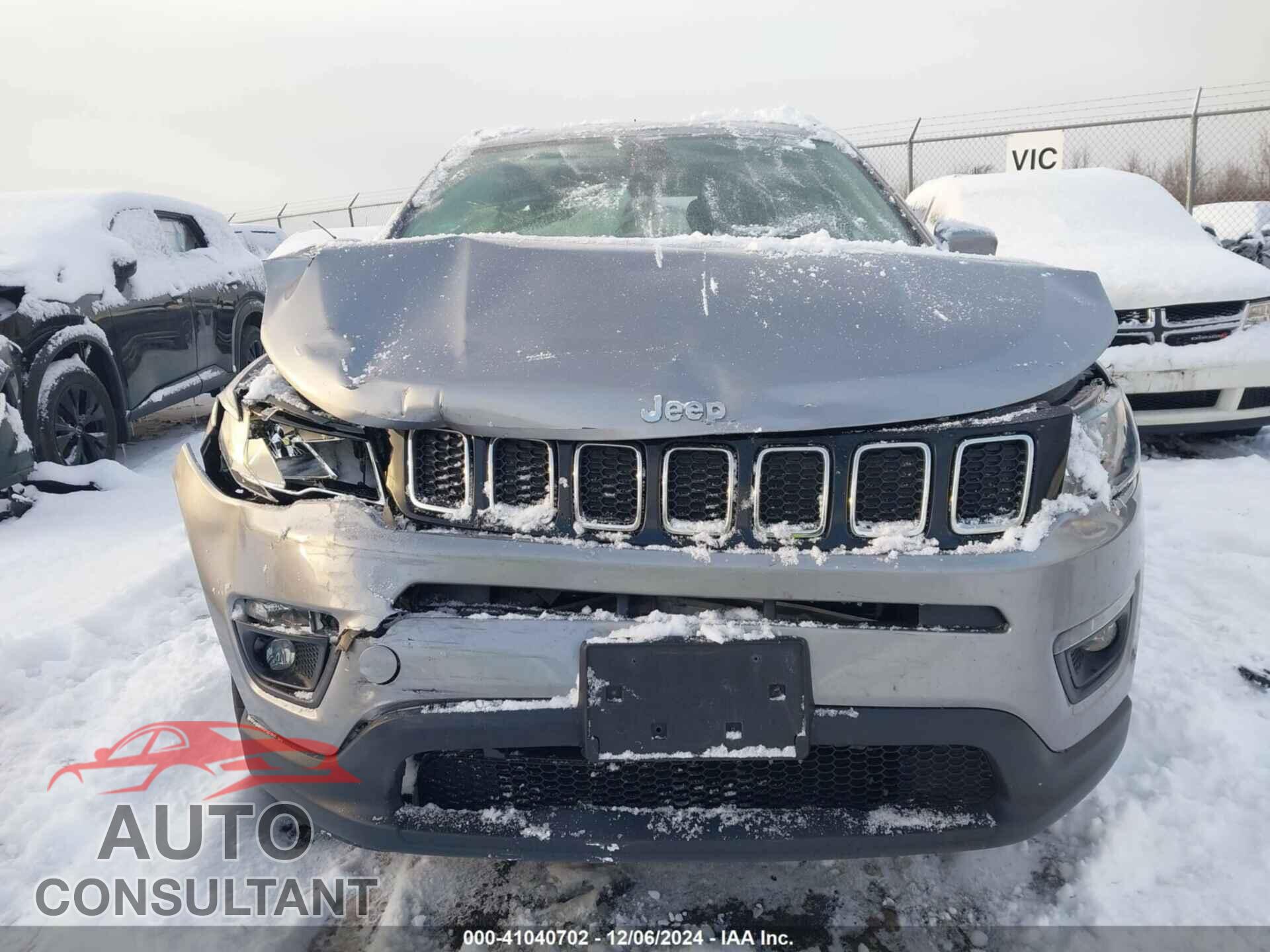 JEEP COMPASS 2018 - 3C4NJDBB4JT207245