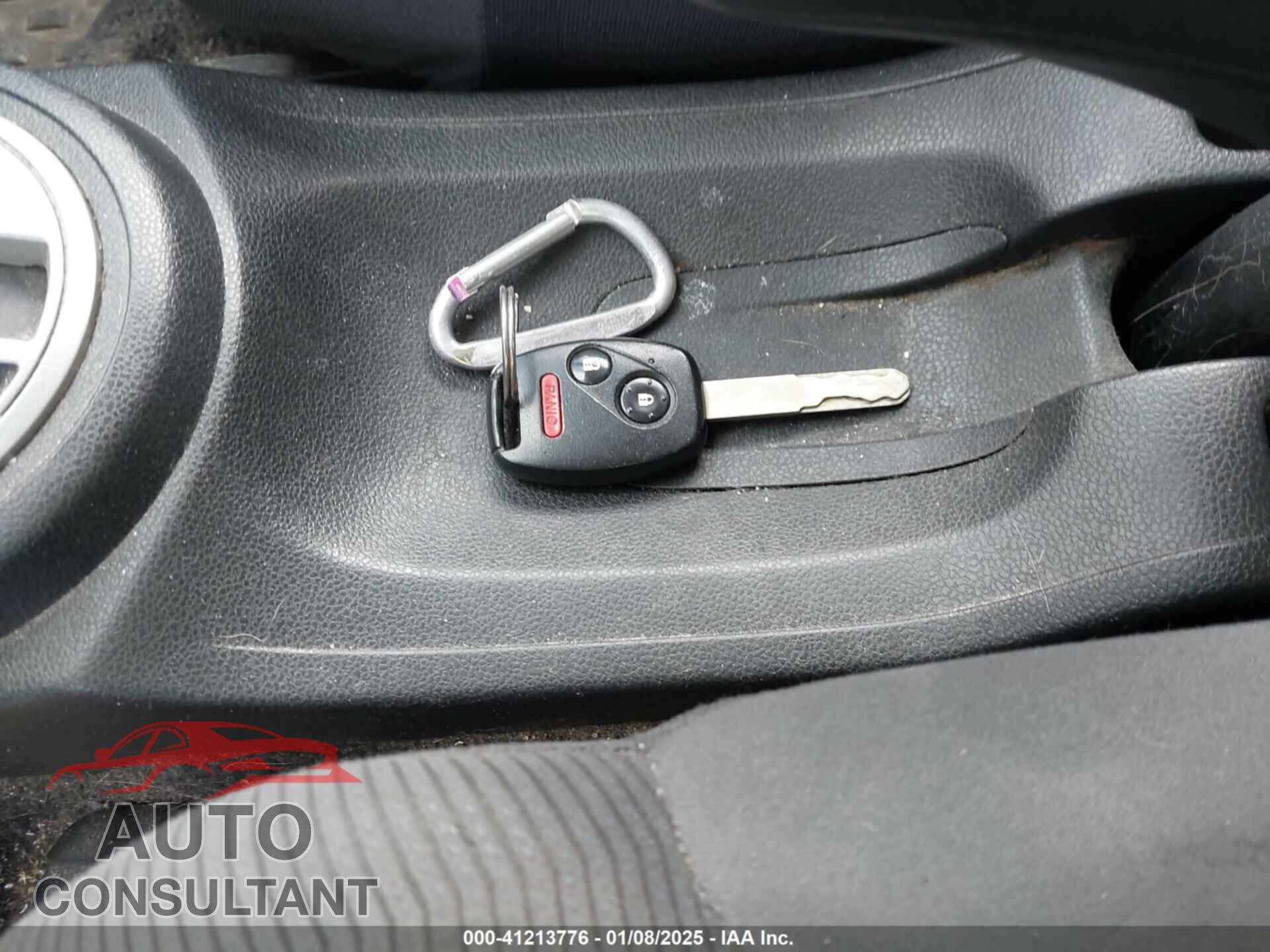 HONDA FIT 2009 - JHMGE88229S072404