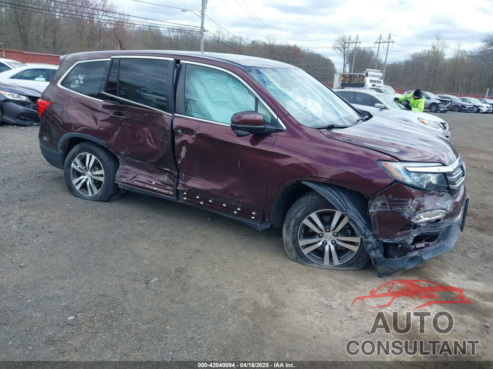 HONDA PILOT 2017 - 5FNYF6H74HB040889