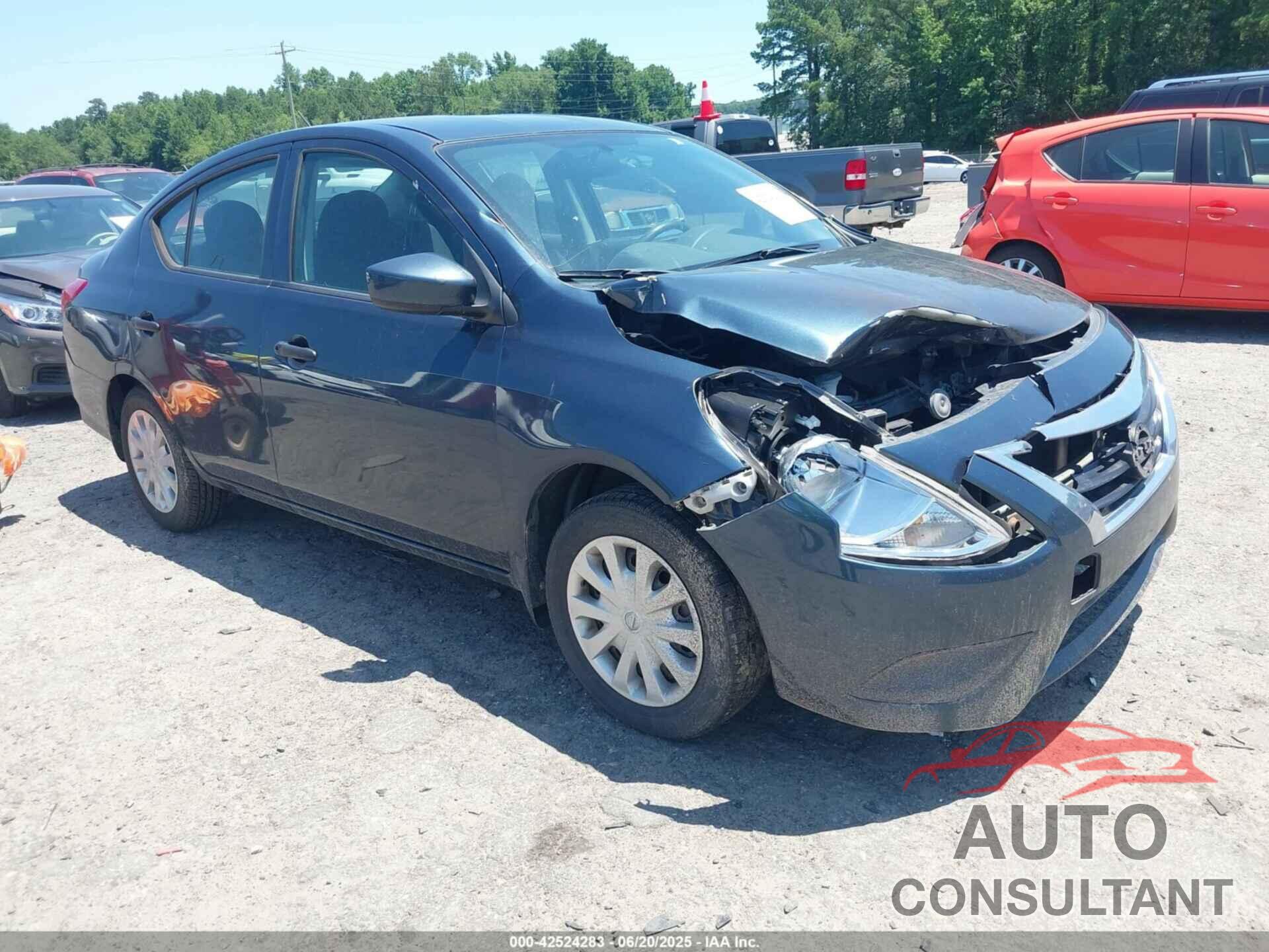 NISSAN VERSA 2017 - 3N1CN7AP1HL842656