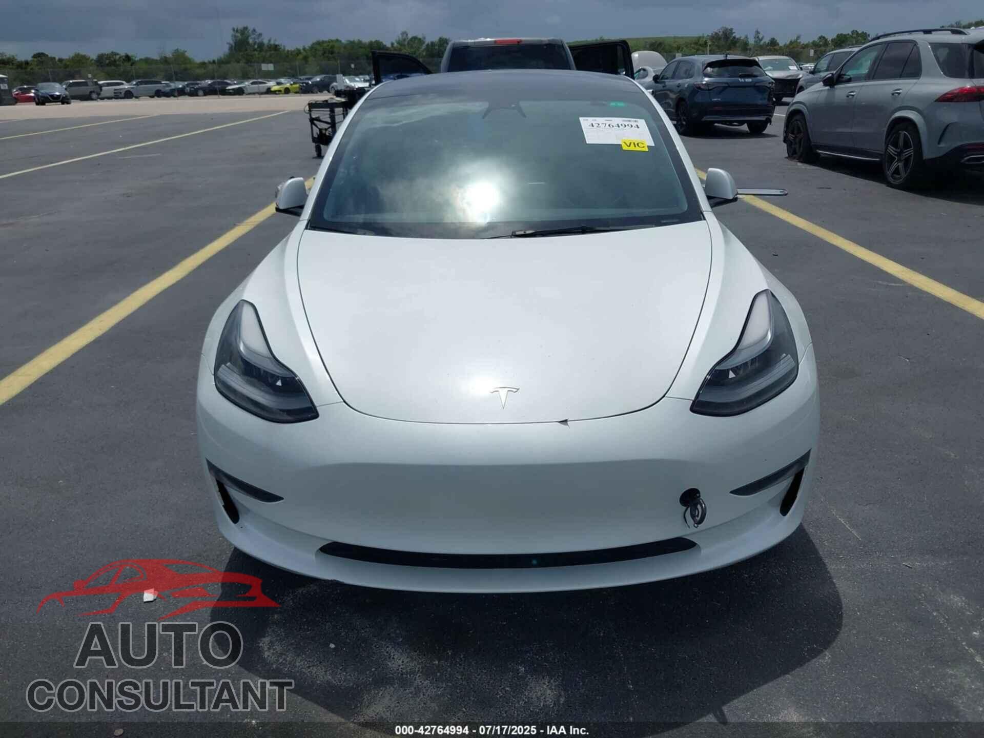 TESLA MODEL 3 2023 - 5YJ3E1EA2PF428752