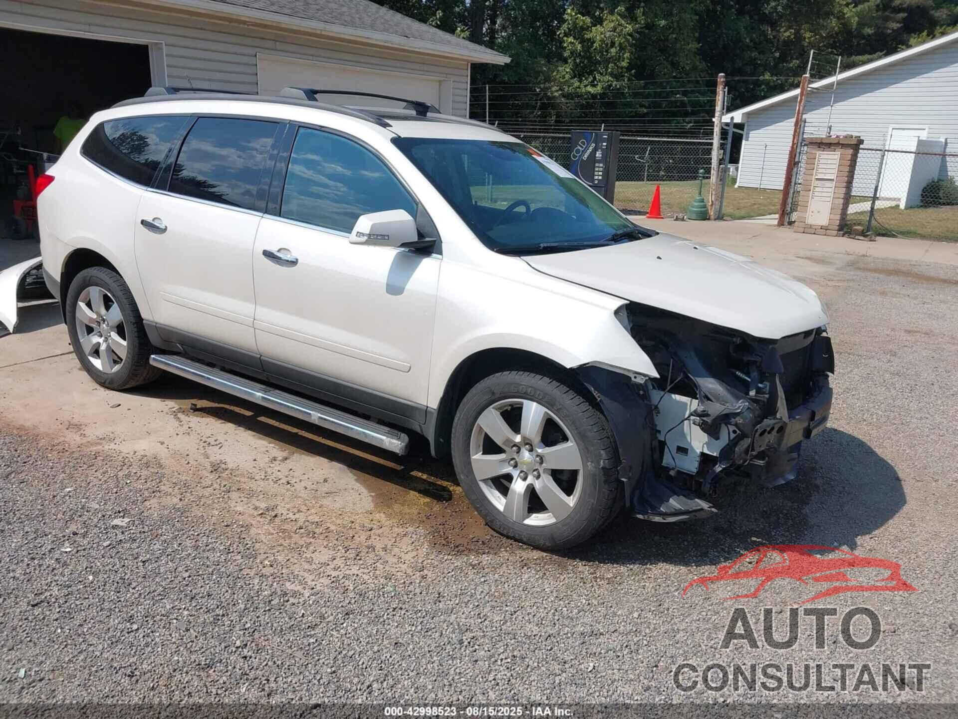 CHEVROLET TRAVERSE 2011 - 1GNKRGED2BJ380515