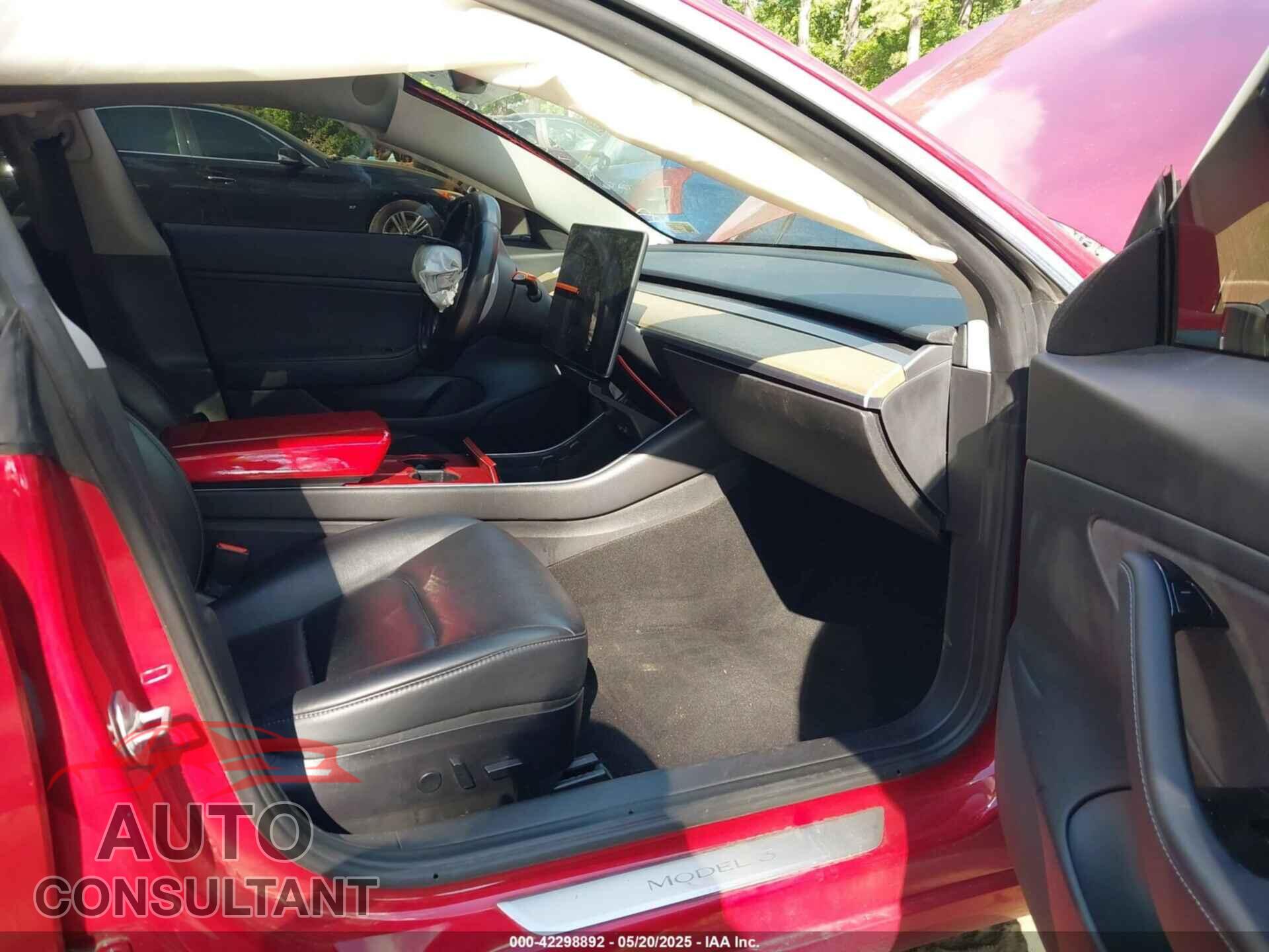 TESLA MODEL 3 2018 - 5YJ3E1EBXJF133625