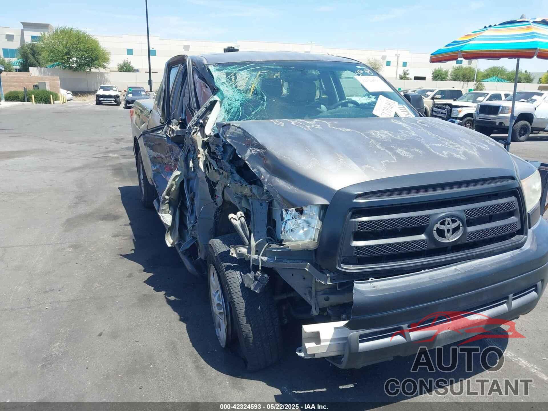 TOYOTA TUNDRA 2013 - 5TFRM5F15DX053654