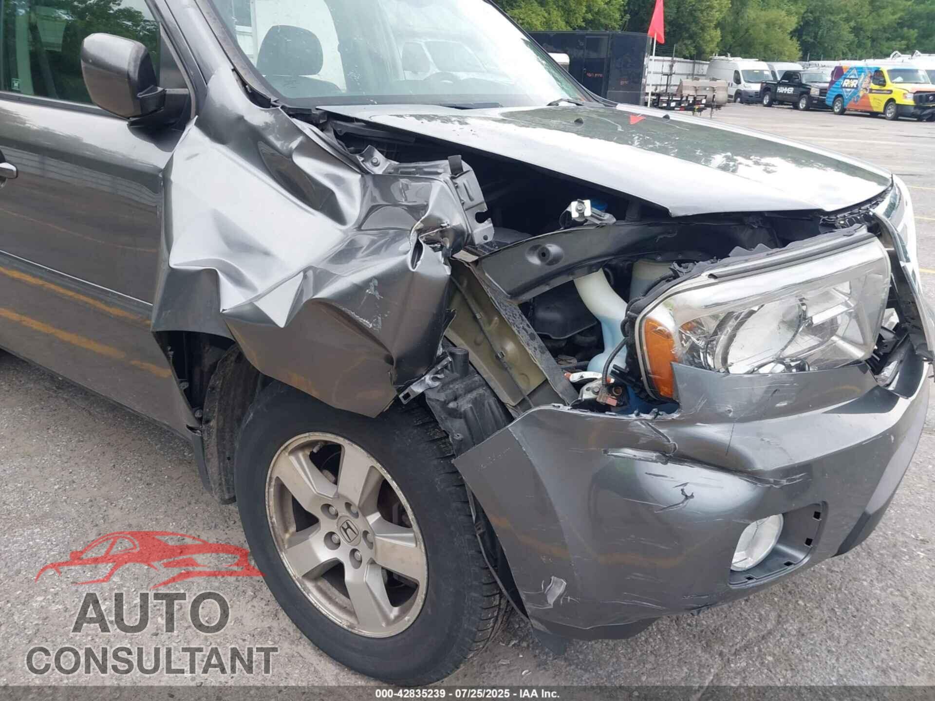 HONDA PILOT 2011 - 5FNYF4H66BB089577