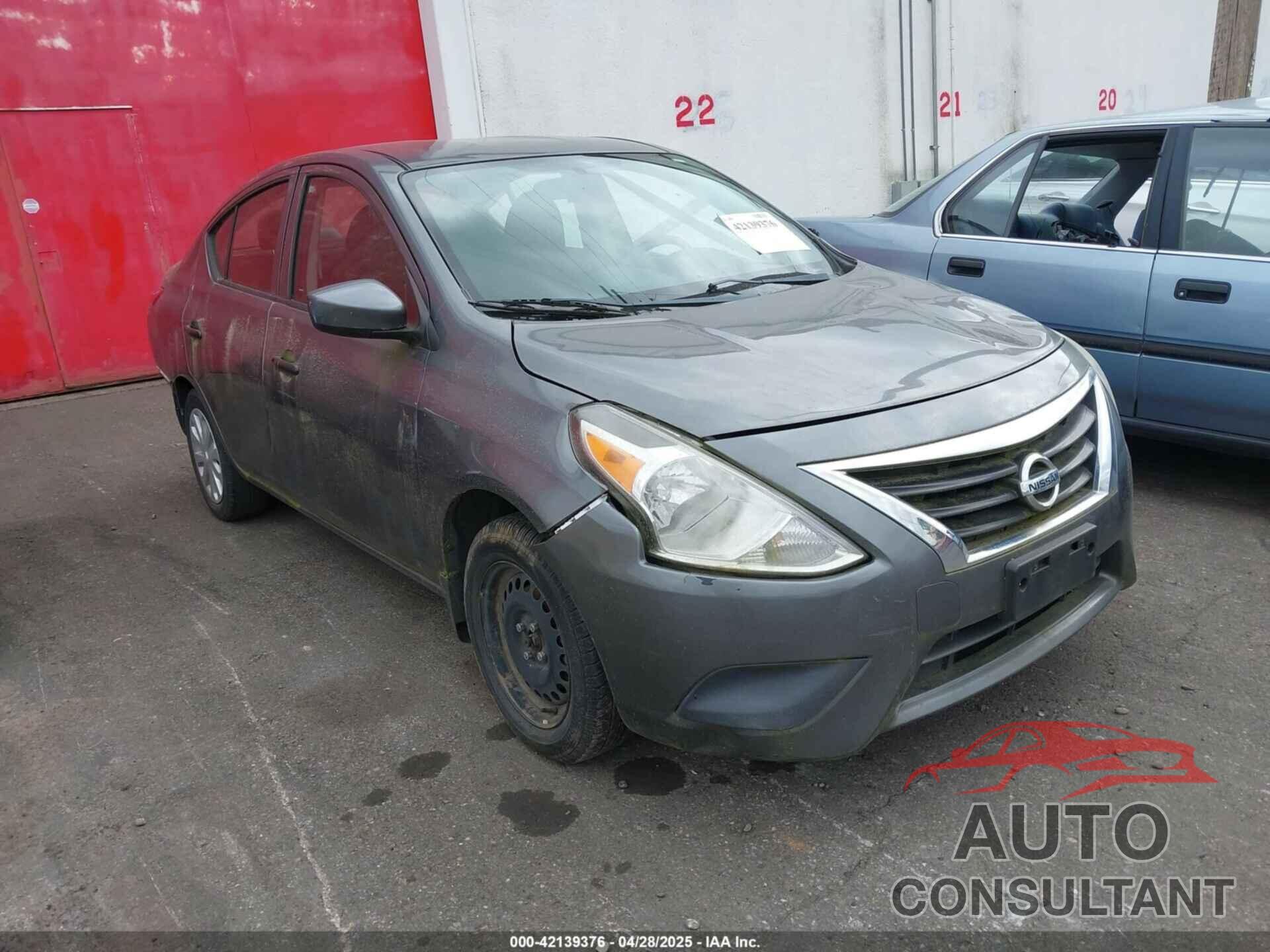 NISSAN VERSA 2017 - 3N1CN7AP9HL825328