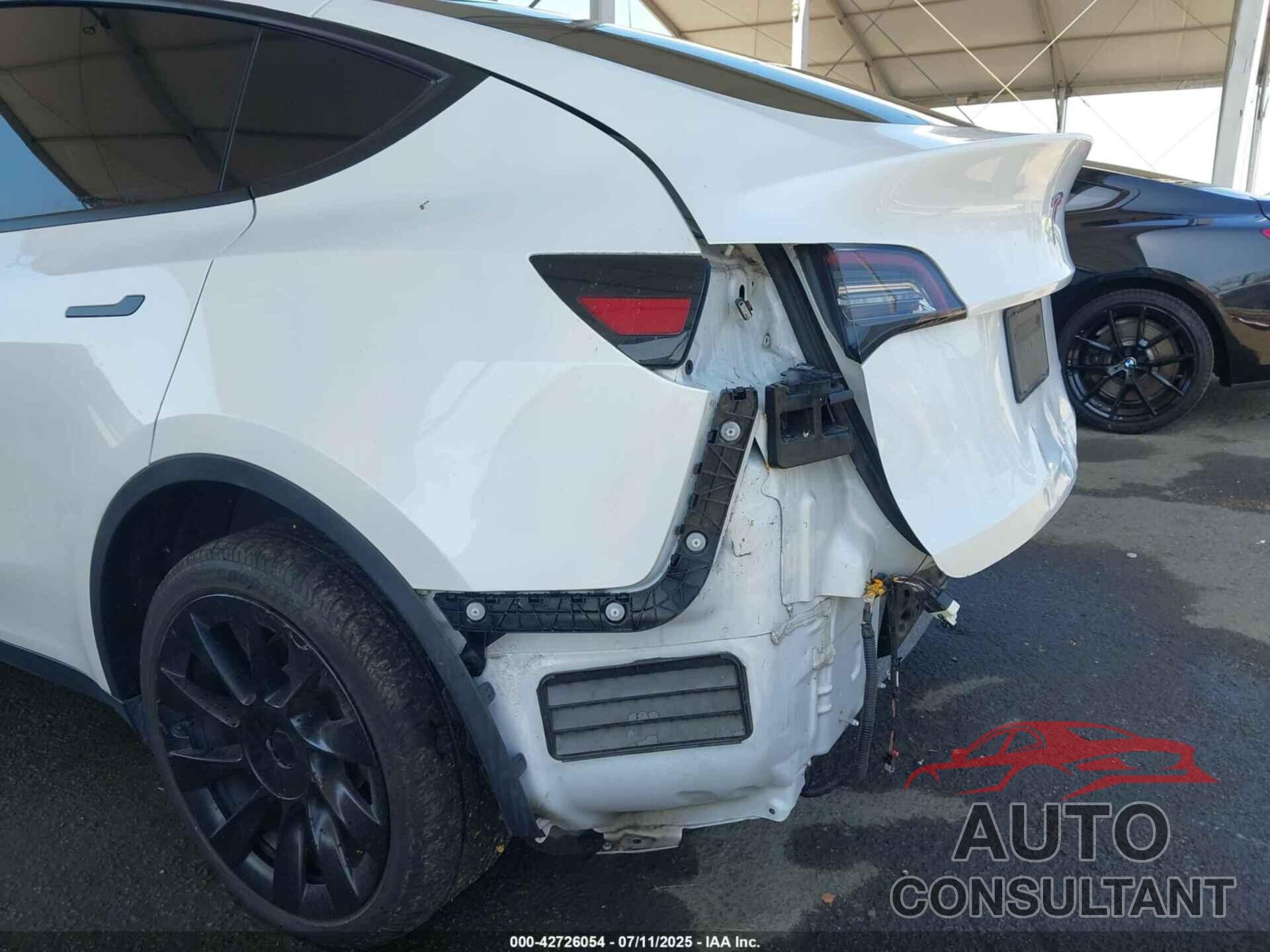 TESLA MODEL Y 2020 - 5YJYGDEE0LF029773