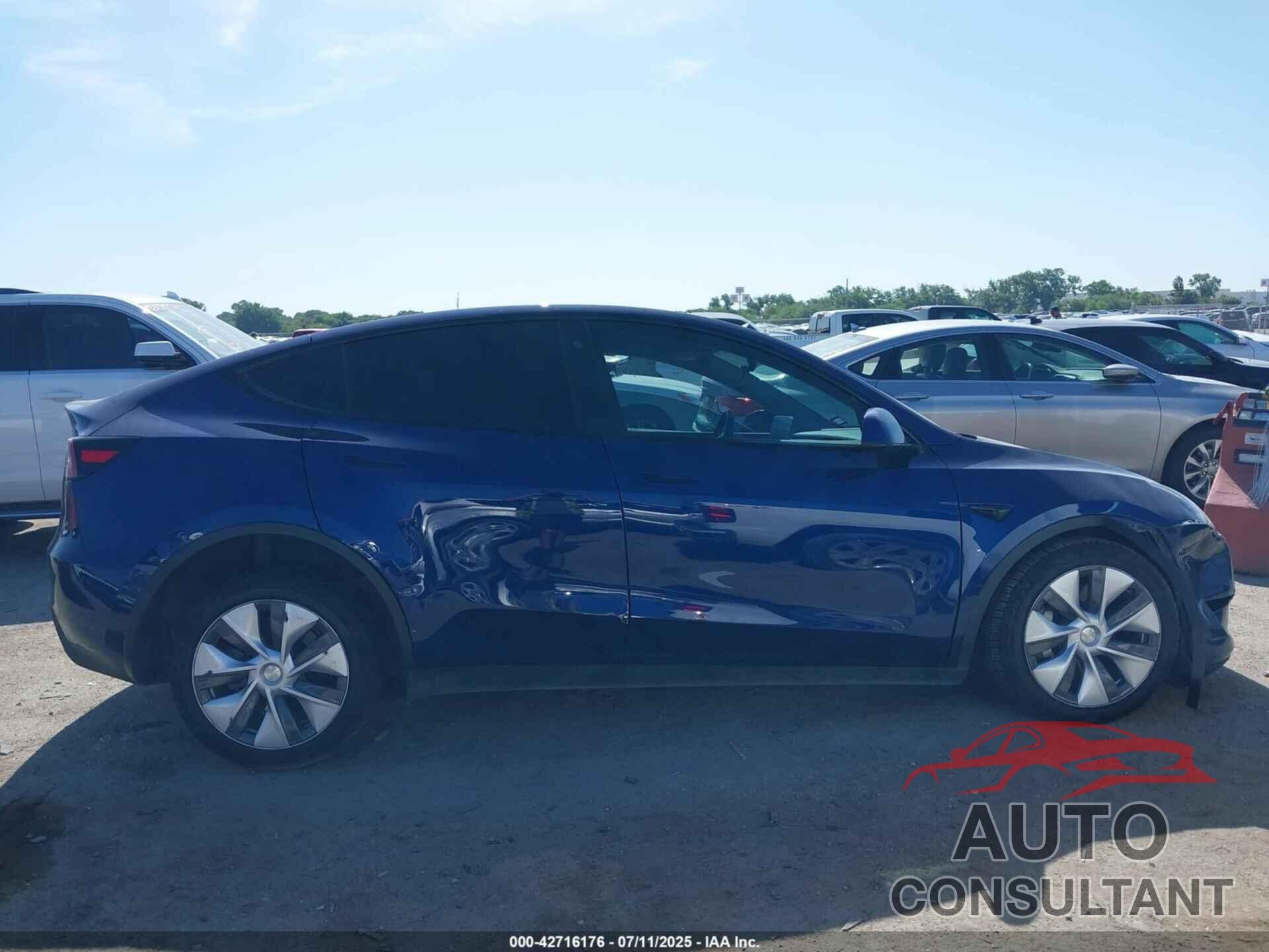 TESLA MODEL Y 2023 - 7SAYGDEE7PA056121