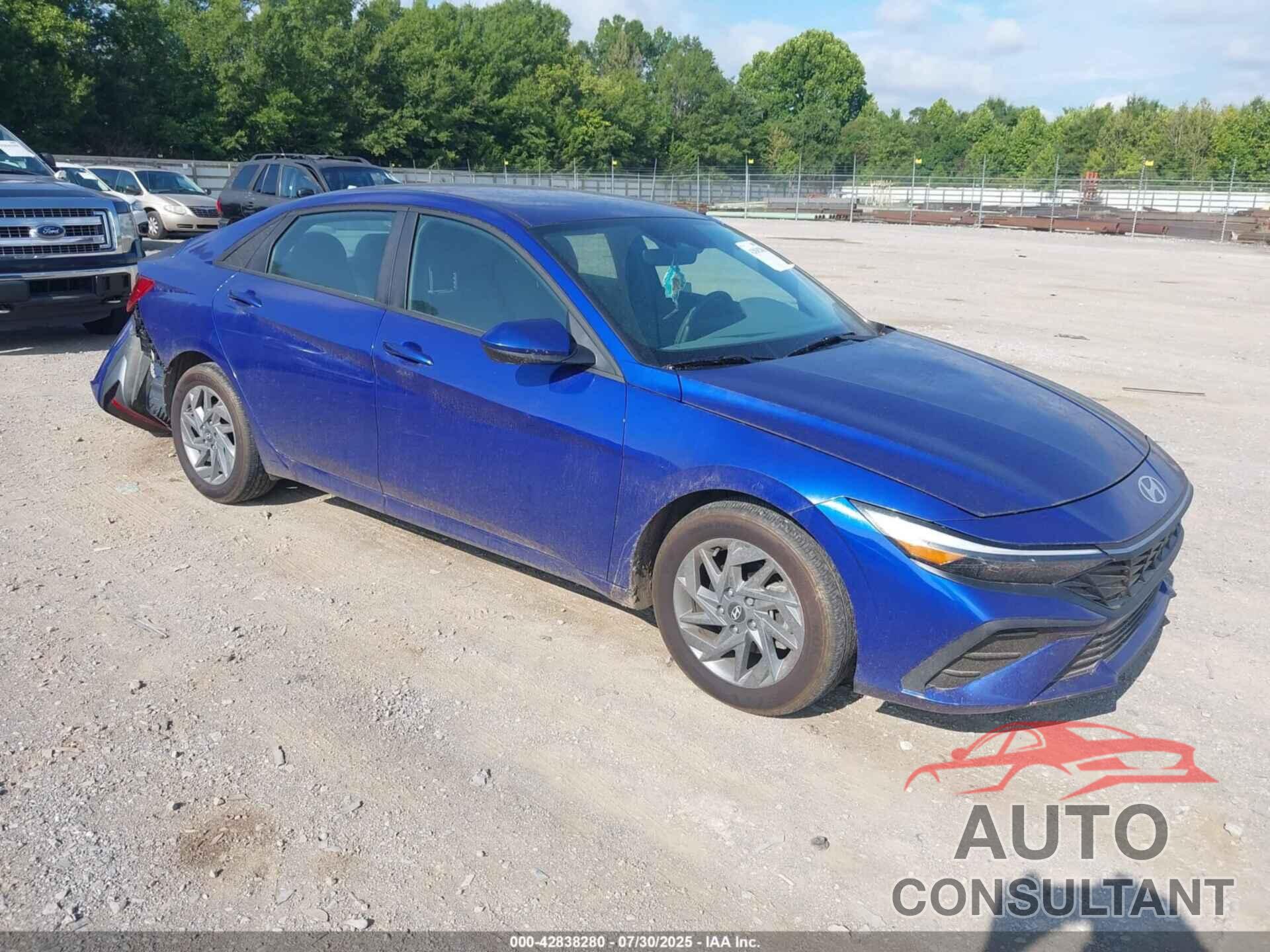 HYUNDAI ELANTRA 2024 - KMHLM4DG4RU756898