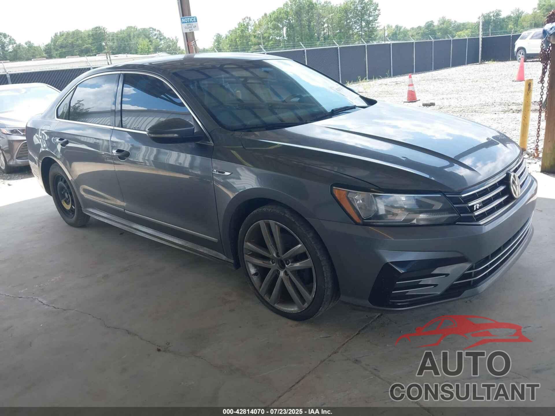 VOLKSWAGEN PASSAT 2017 - 1VWDT7A38HC082089