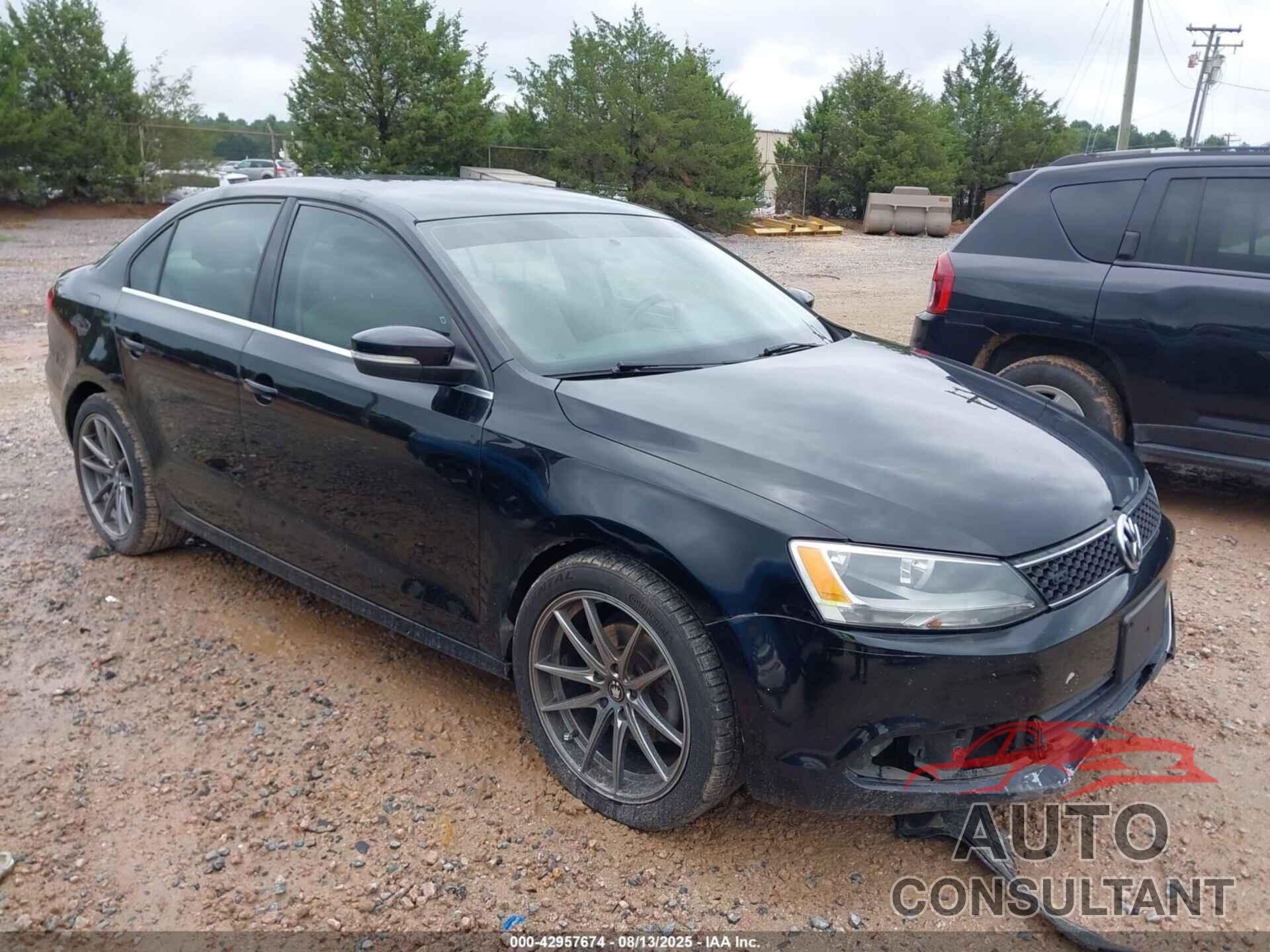 VOLKSWAGEN JETTA 2013 - 3VWDP7AJ5DM319245