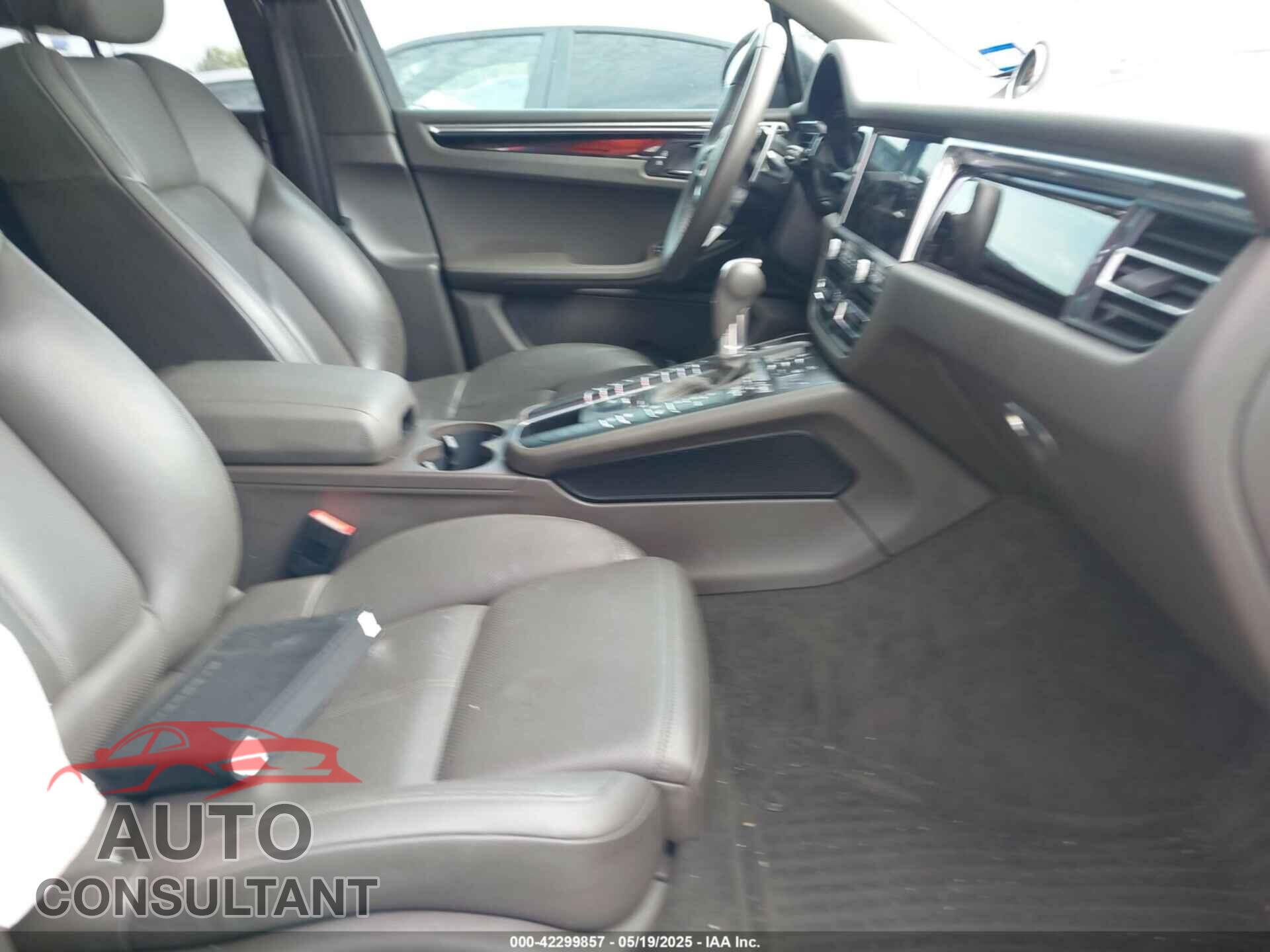 PORSCHE MACAN 2021 - WP1AA2A55MLB07555