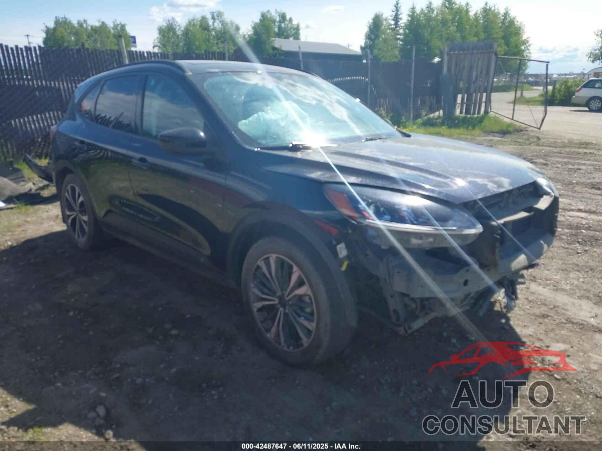 FORD ESCAPE 2021 - 1FMCU9H97MUB17707