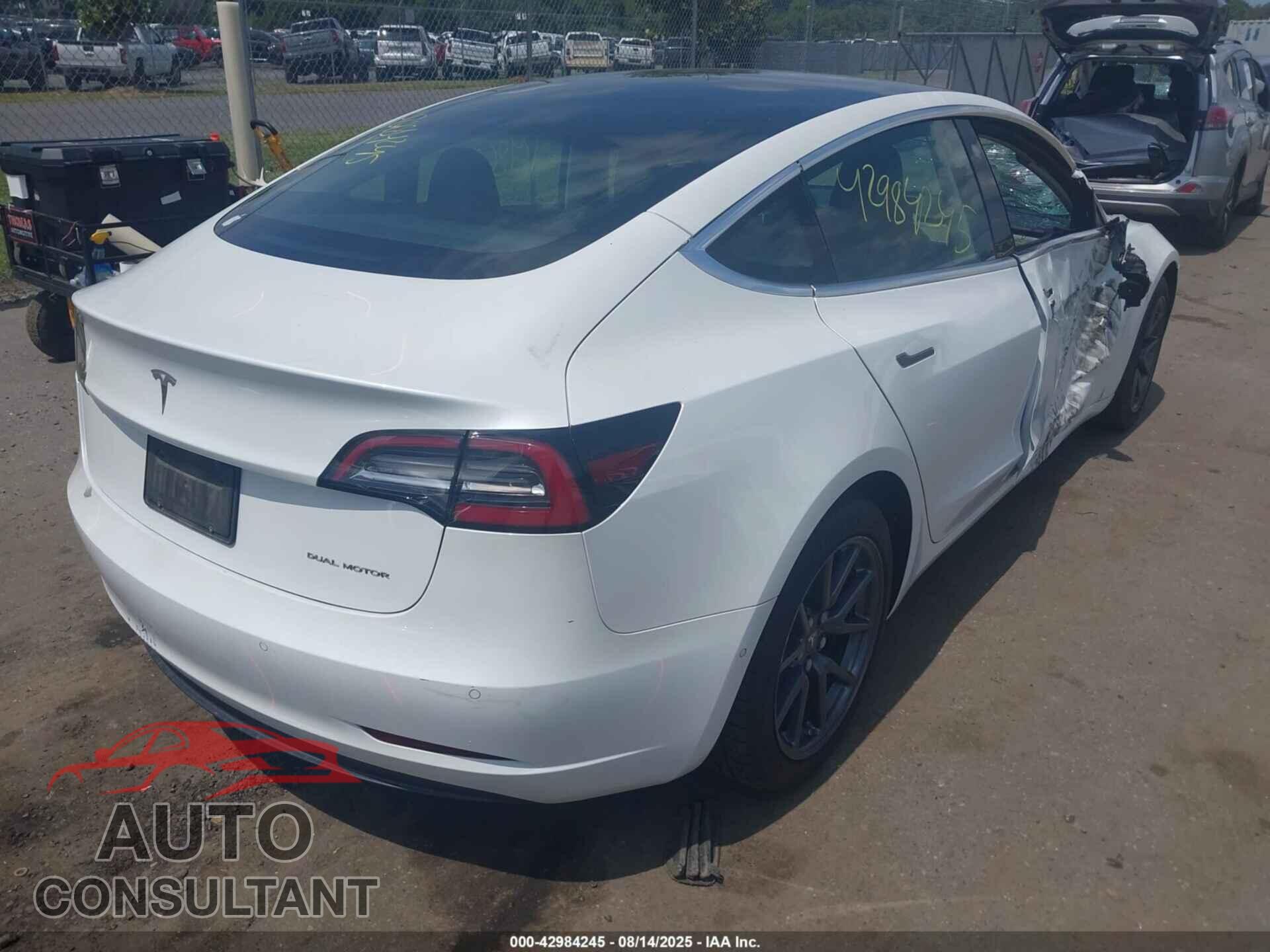 TESLA MODEL 3 2019 - 5YJ3E1EB9KF493390
