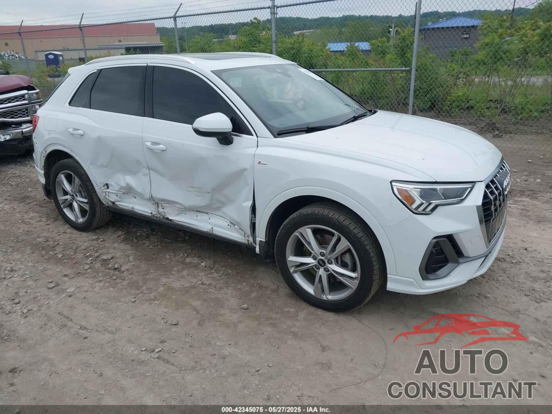 AUDI Q3 2022 - WA1EECF38N1031860