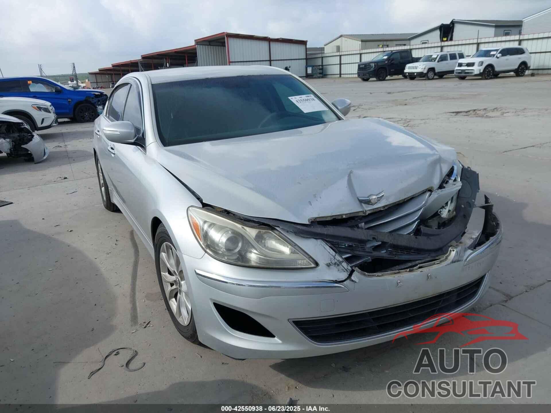 HYUNDAI GENESIS 2013 - KMHGC4DD1DU256426