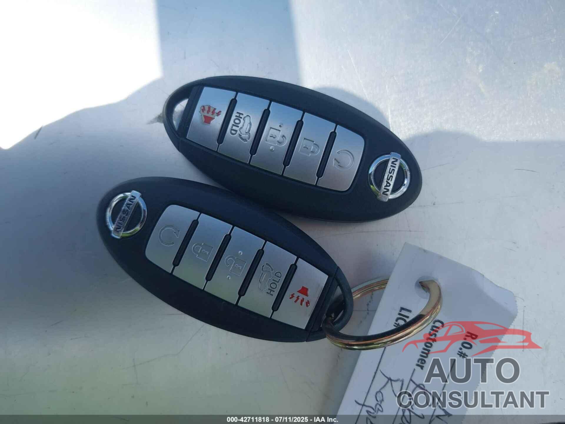 NISSAN ROGUE 2017 - KNMAT2MV8HP504666