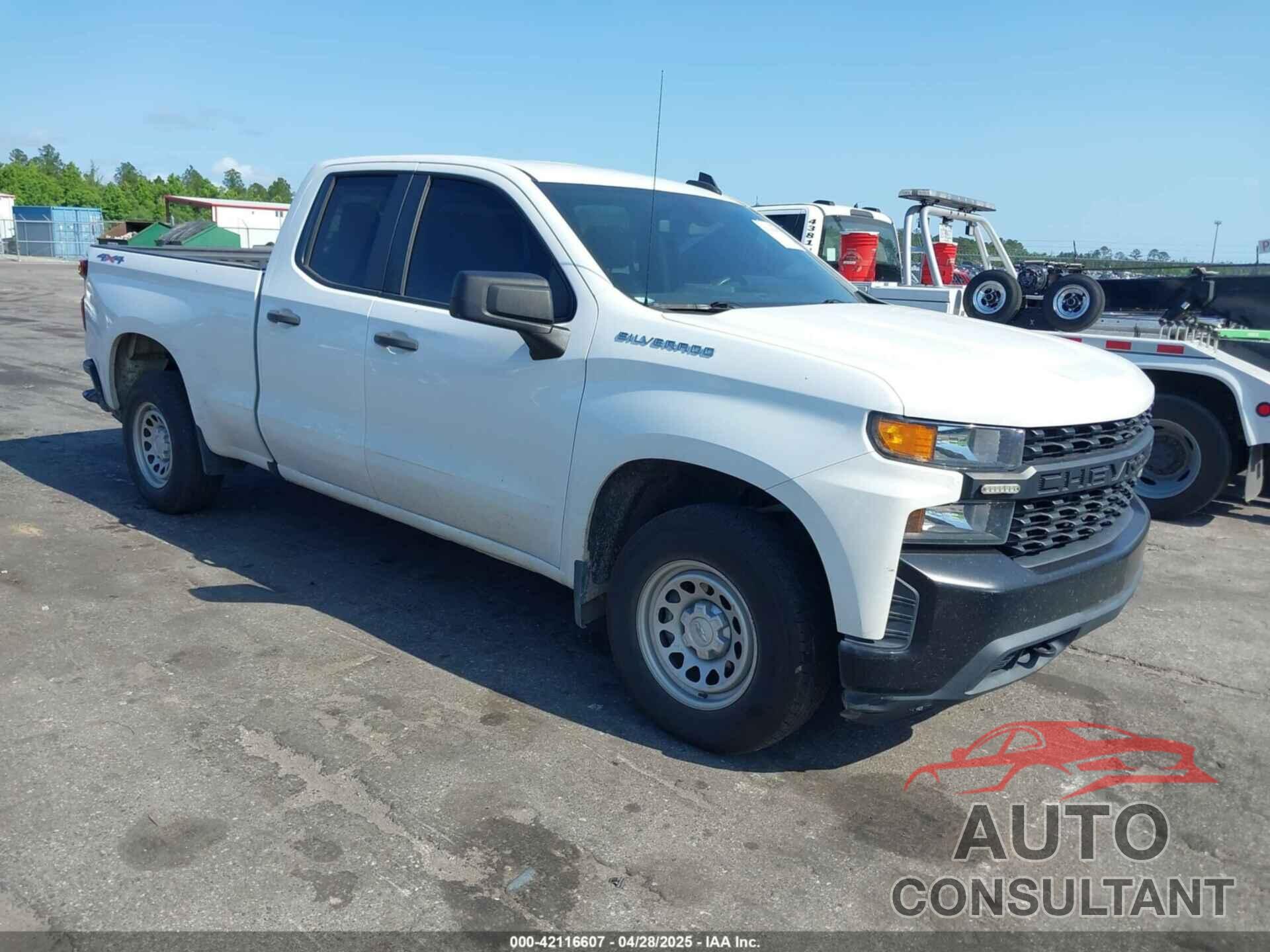 CHEVROLET SILVERADO 1500 2019 - 1GCRYAEH3KZ392586