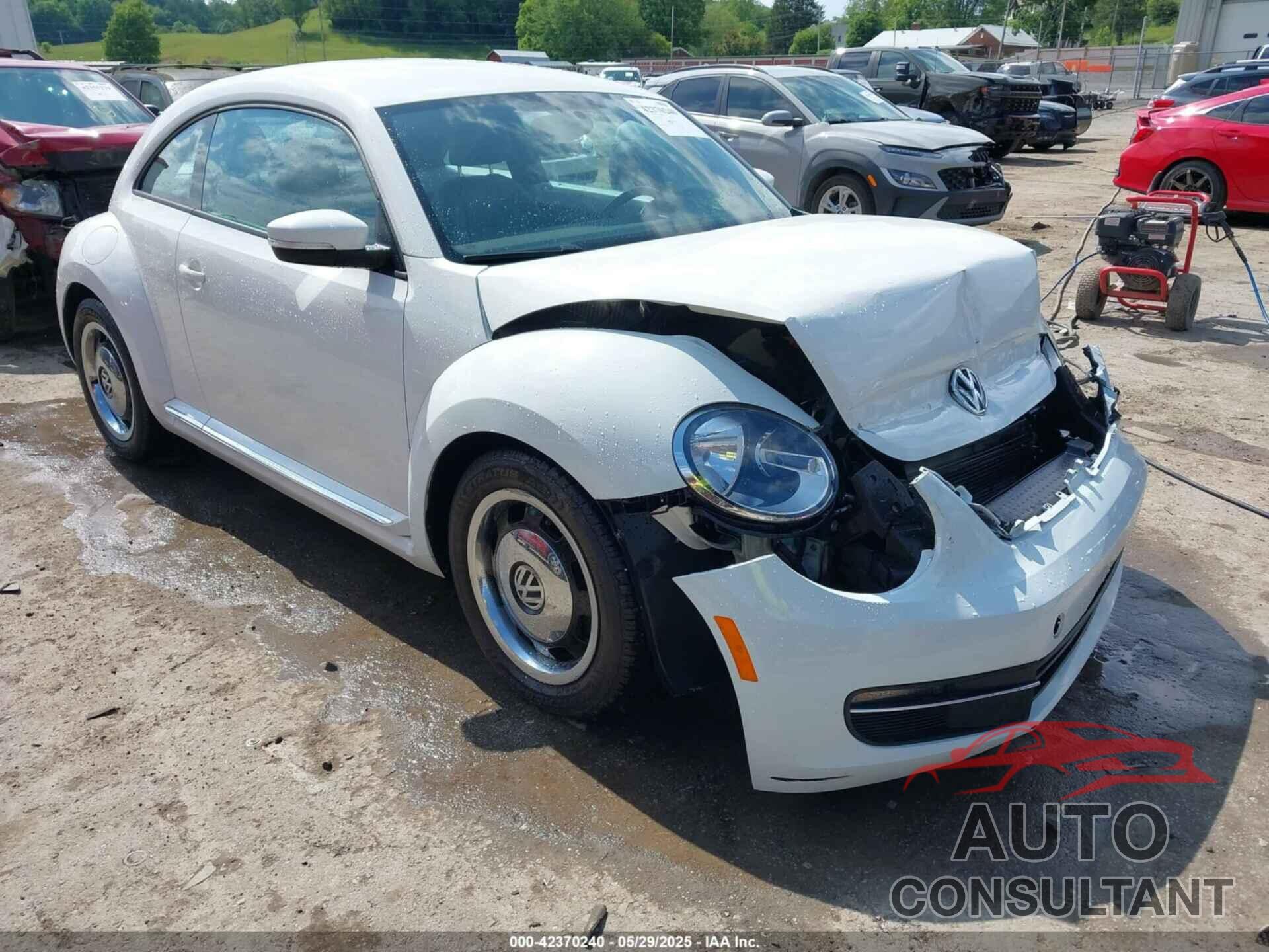 VOLKSWAGEN BEETLE 2012 - 3VWJP7AT8CM644345