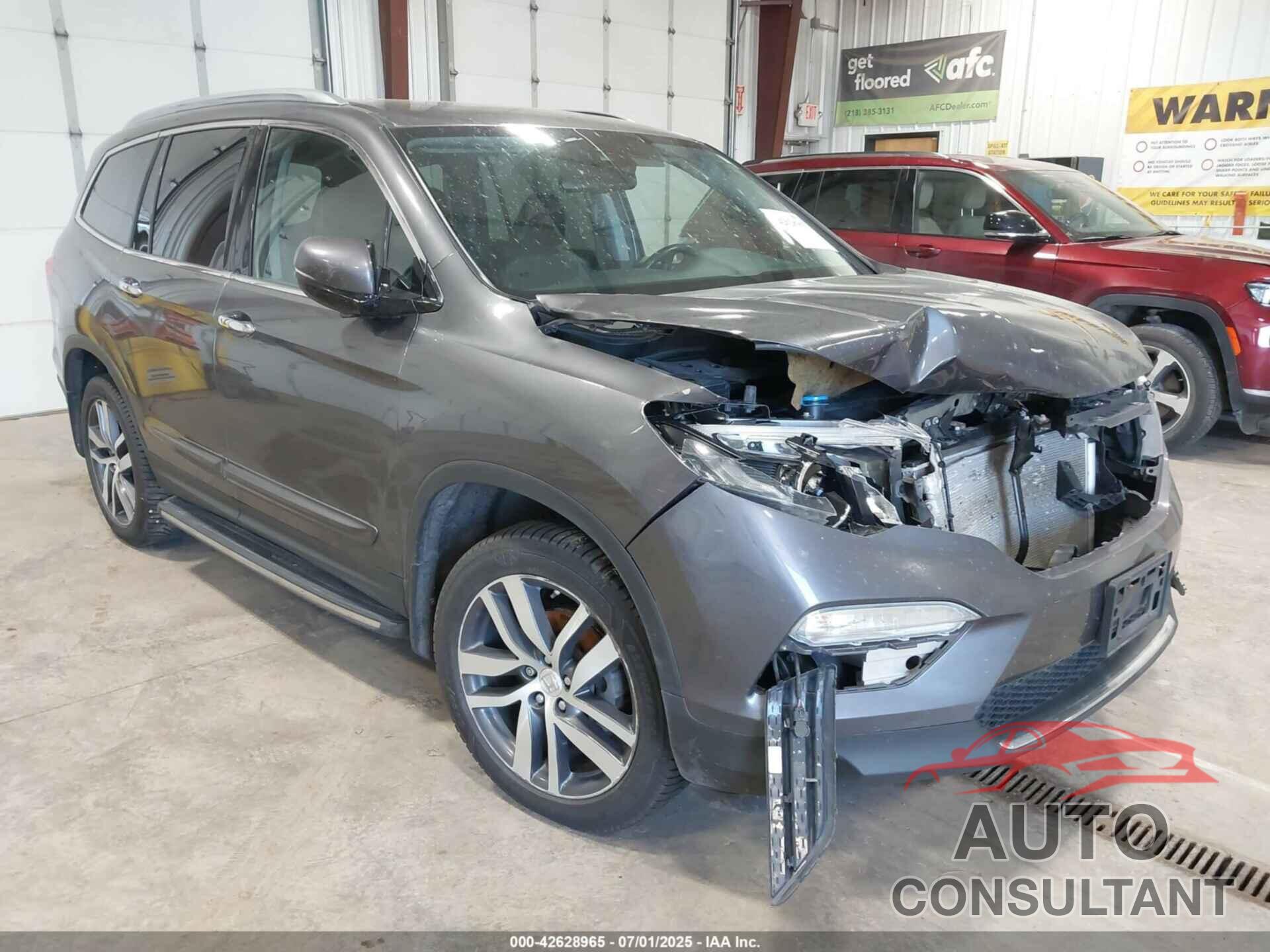 HONDA PILOT 2017 - 5FNYF6H09HB103729