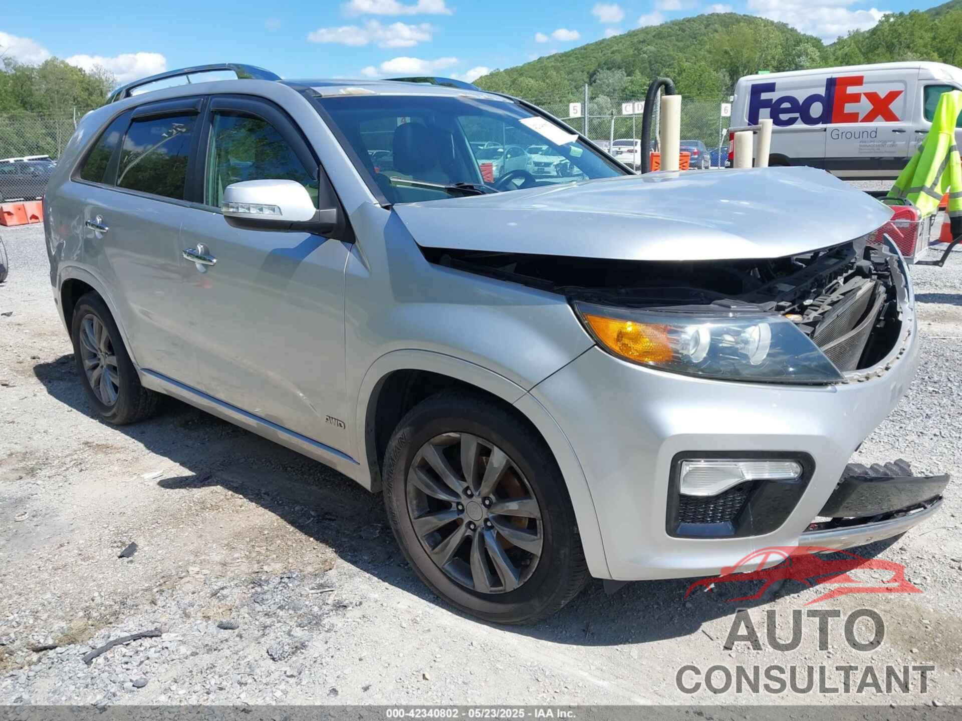KIA SORENTO 2012 - 5XYKWDA22CG272661