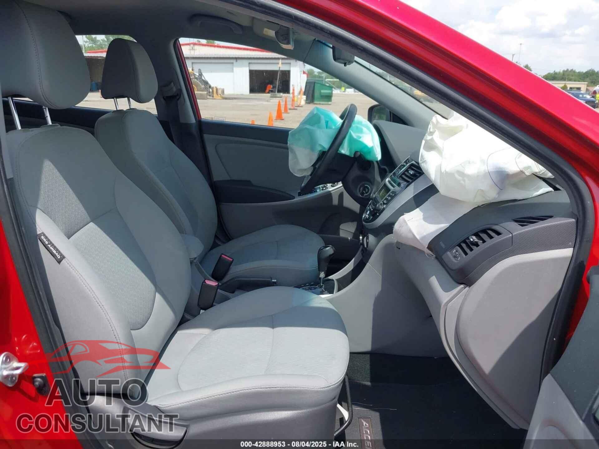 HYUNDAI ACCENT 2013 - KMHCU5AE2DU078105