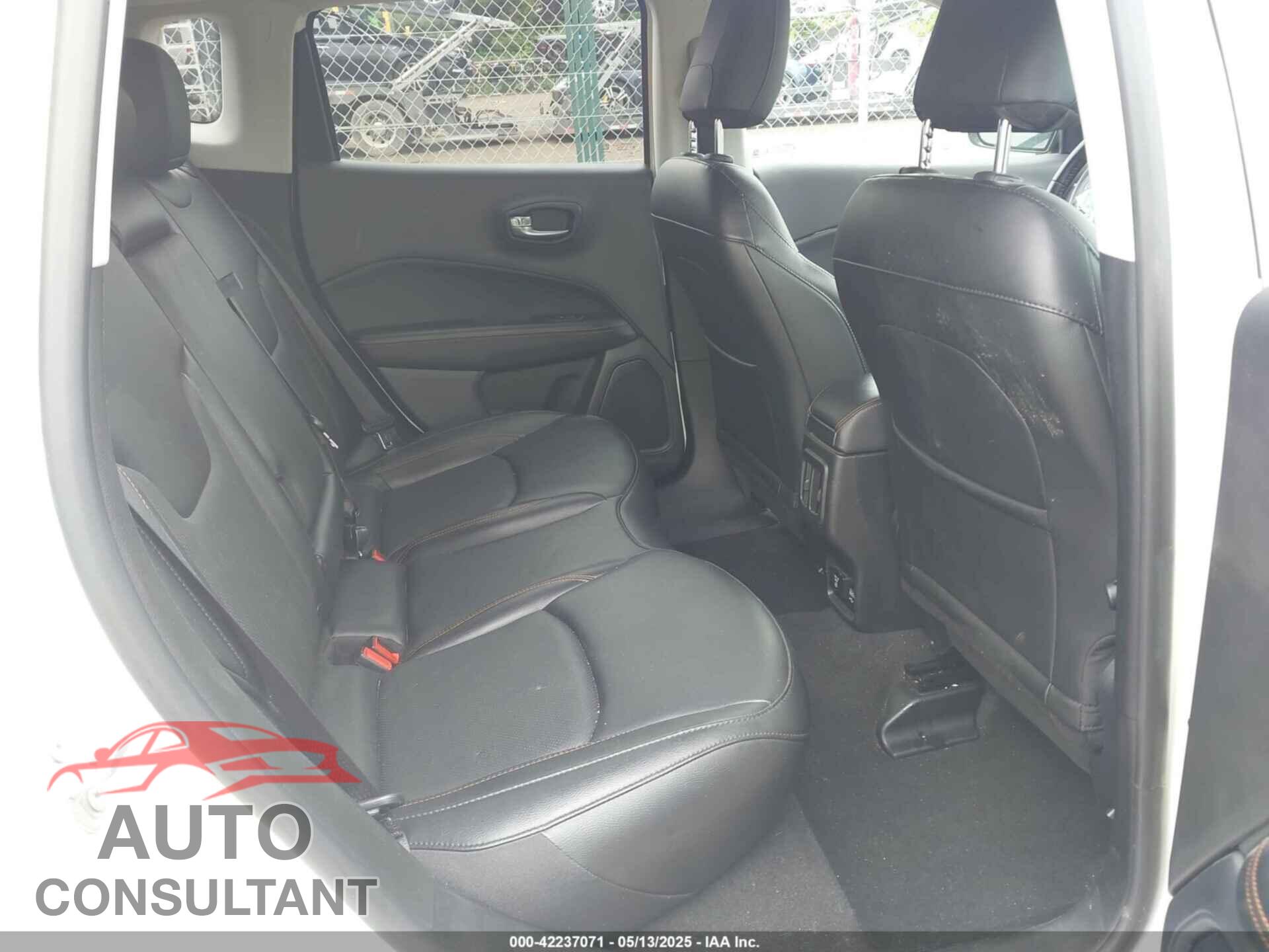 JEEP COMPASS 2021 - 3C4NJDCB6MT503676
