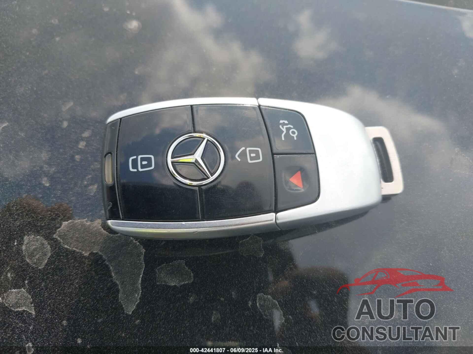 MERCEDES-BENZ E 400 2018 - WDD1J6GB3JF023644
