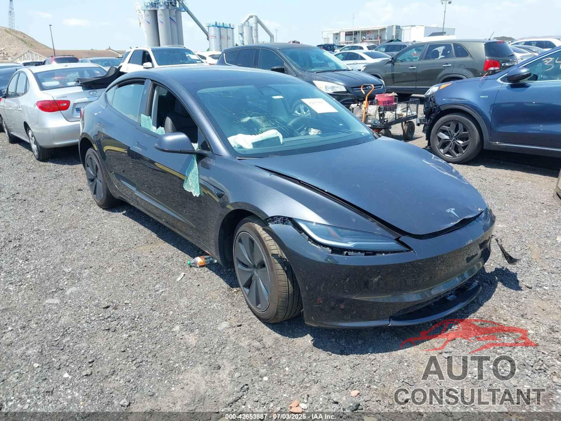TESLA MODEL 3 2025 - 5YJ3E1EAXSF983344