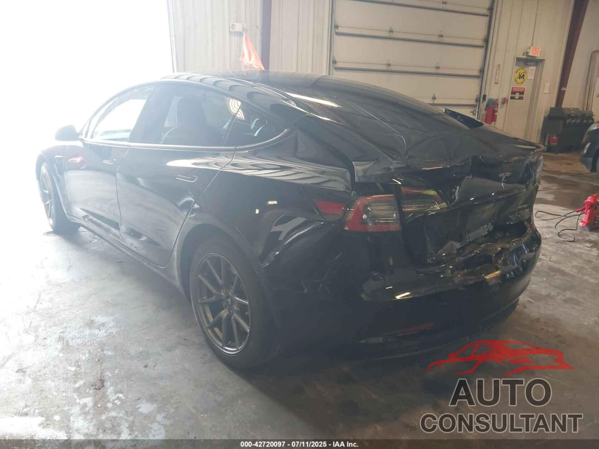 TESLA MODEL 3 2021 - 5YJ3E1EB7MF049525