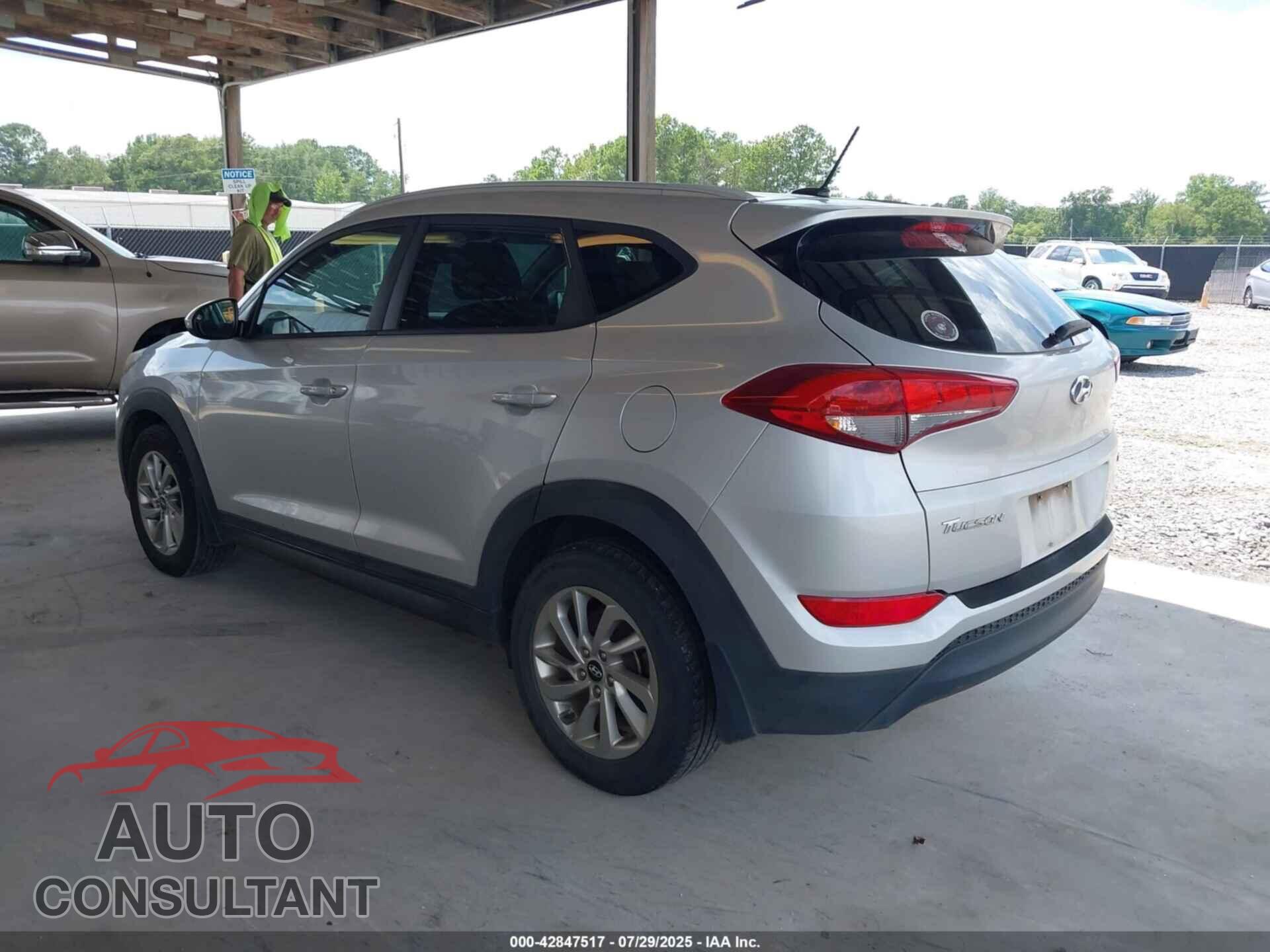 HYUNDAI TUCSON 2016 - KM8J3CA41GU249727