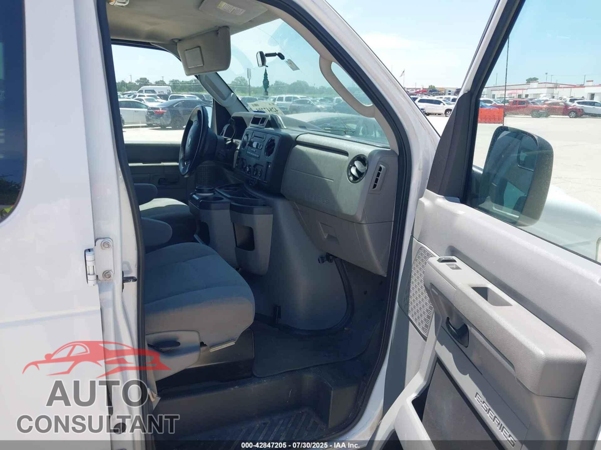 FORD E-350 SUPER DUTY 2012 - 1FDSS3BL0CDA17143