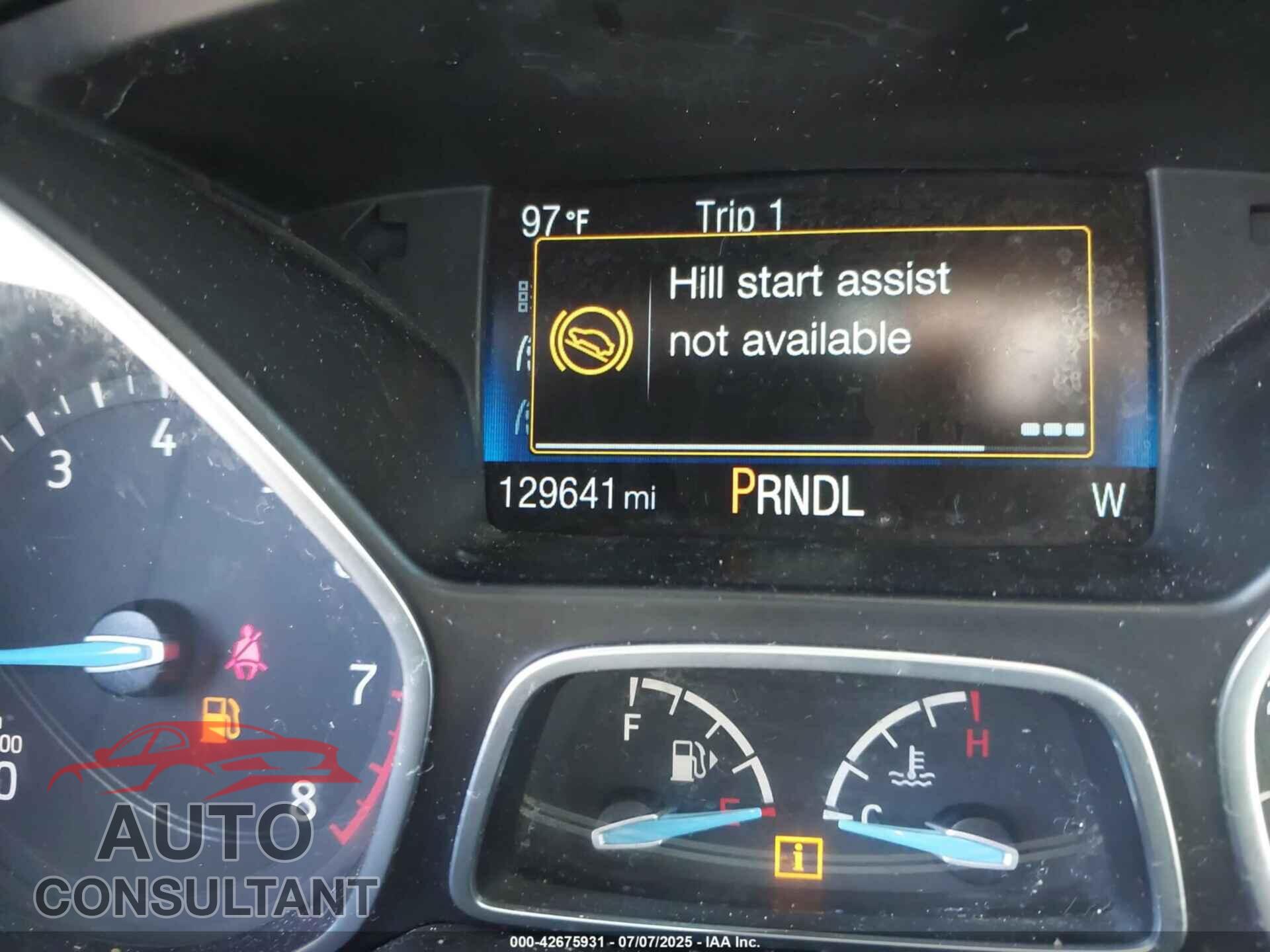 FORD FOCUS 2015 - 1FADP3F28FL276155