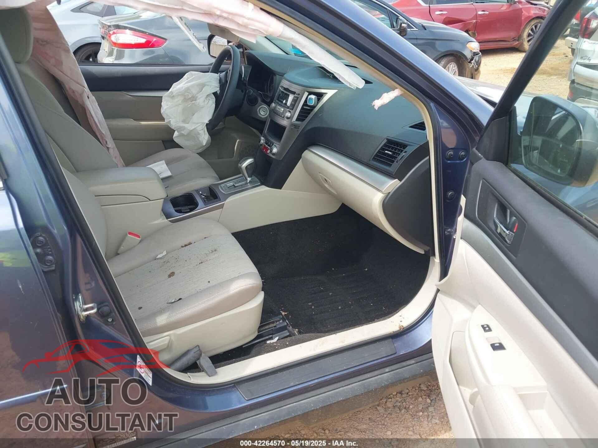 SUBARU OUTBACK 2014 - 4S4BRBAC3E3326816