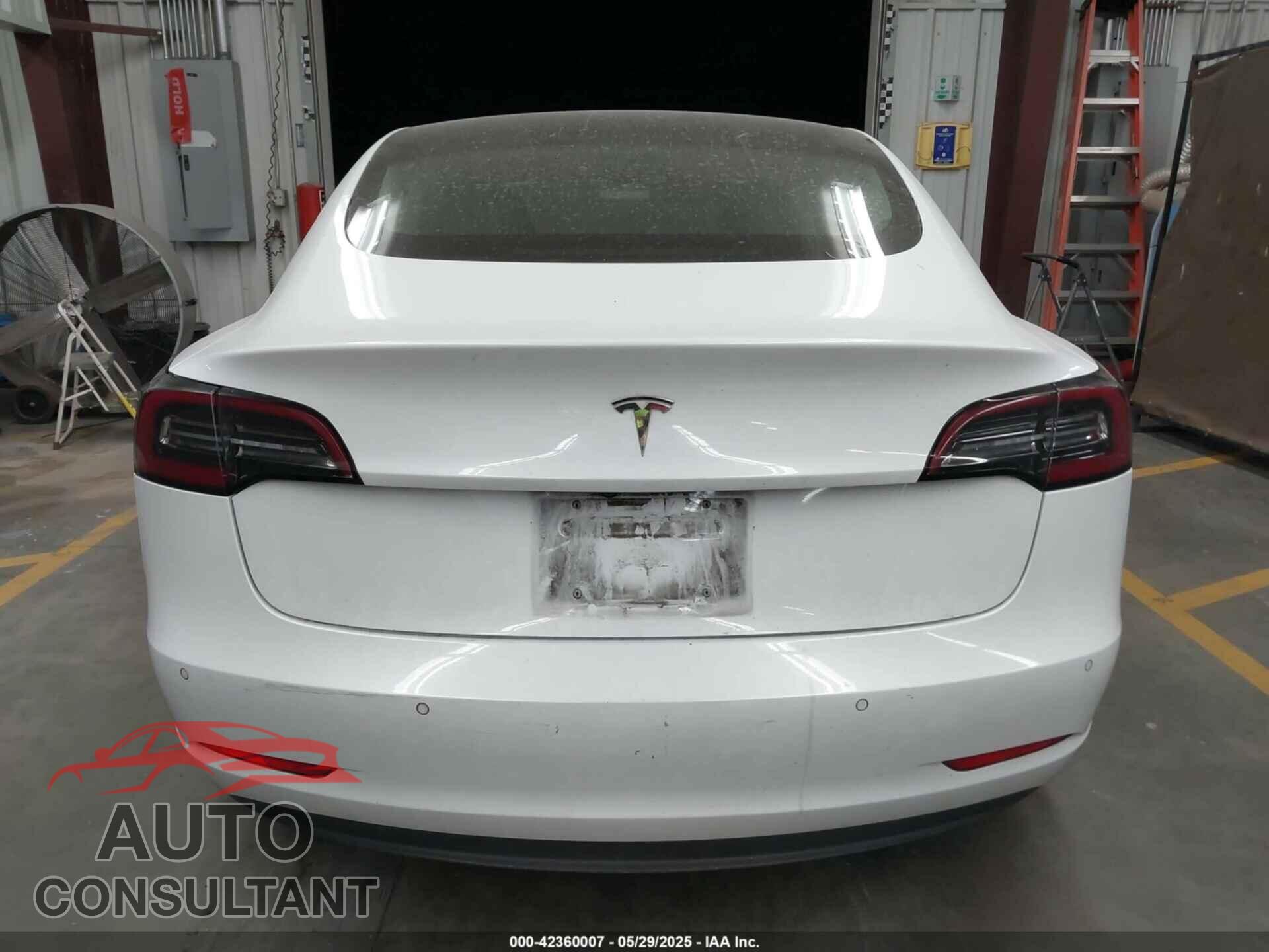 TESLA MODEL 3 2018 - 5YJ3E1EA9JF044426