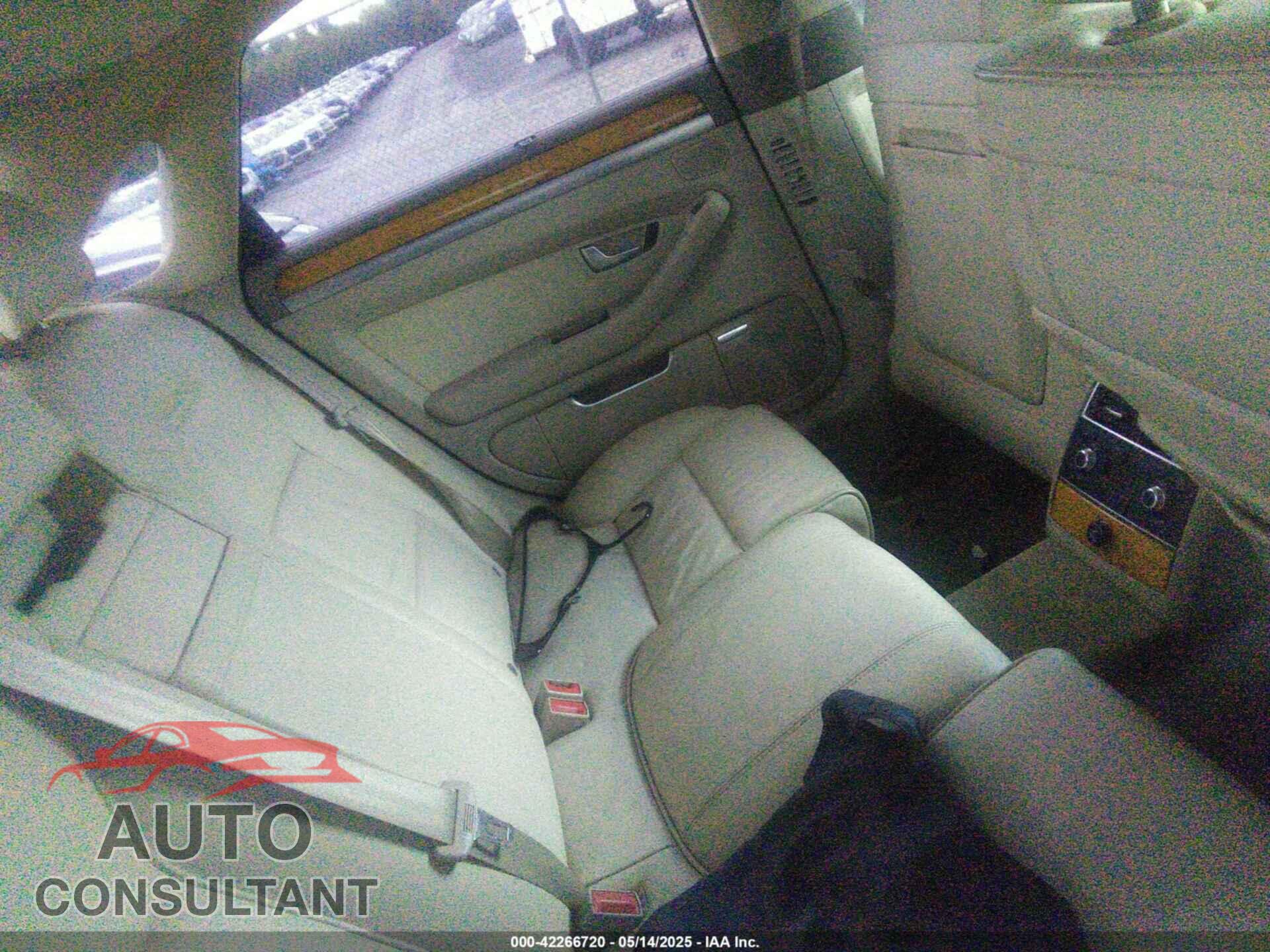 AUDI A8 2009 - WAULV94E29N005772