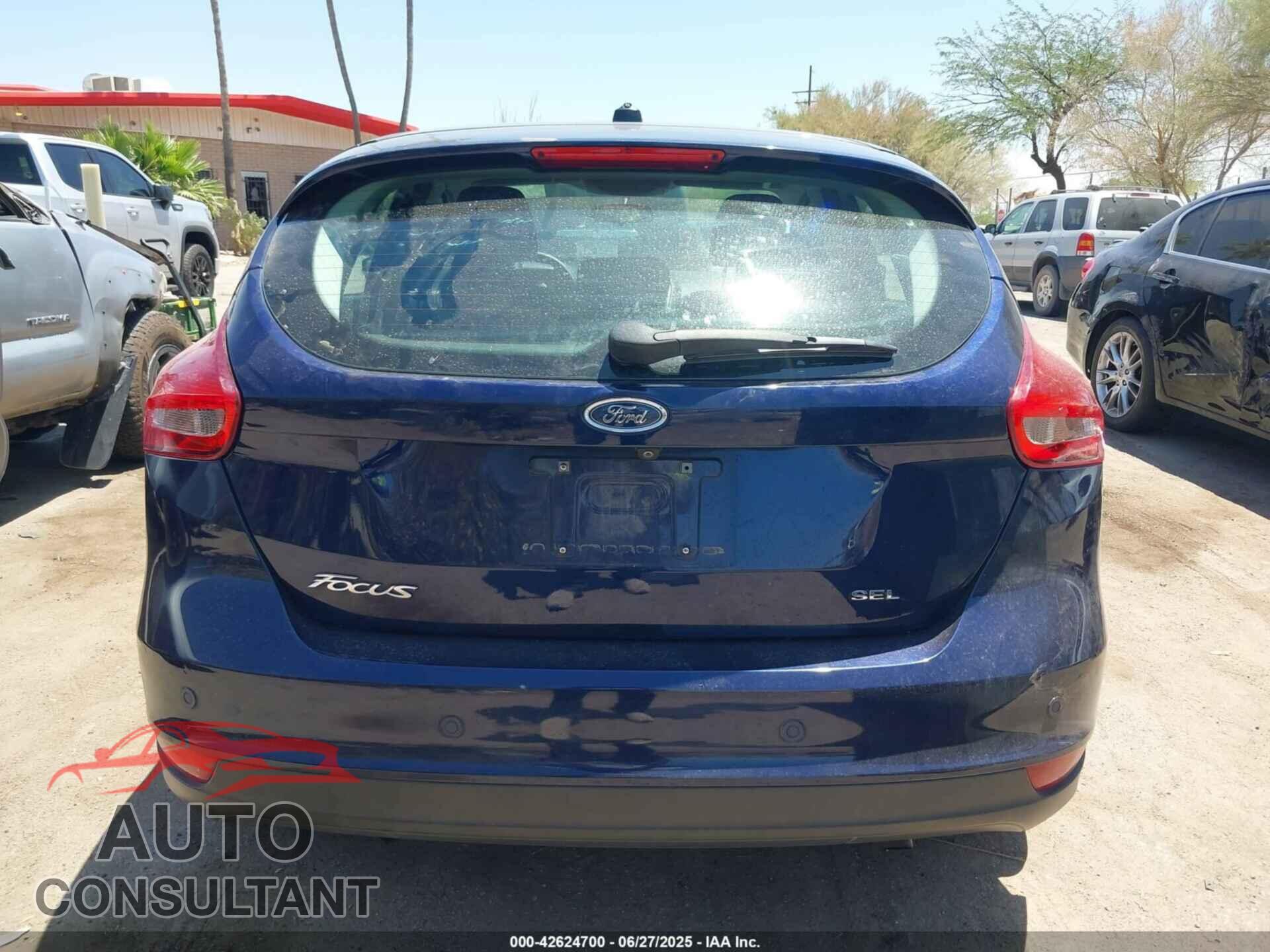 FORD FOCUS 2017 - 1FADP3M22HL263682