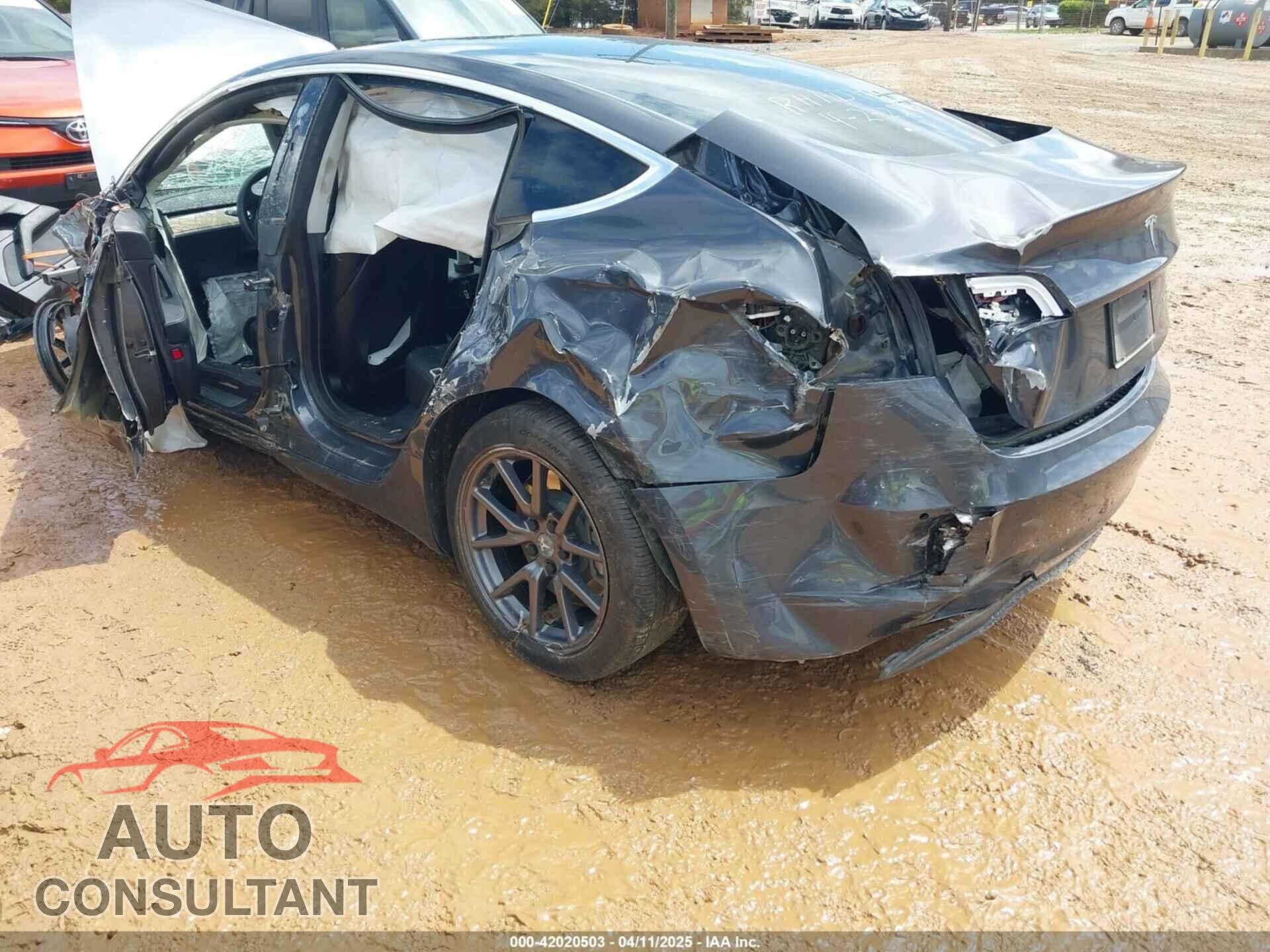 TESLA MODEL 3 2020 - 5YJ3E1EB5LF710788