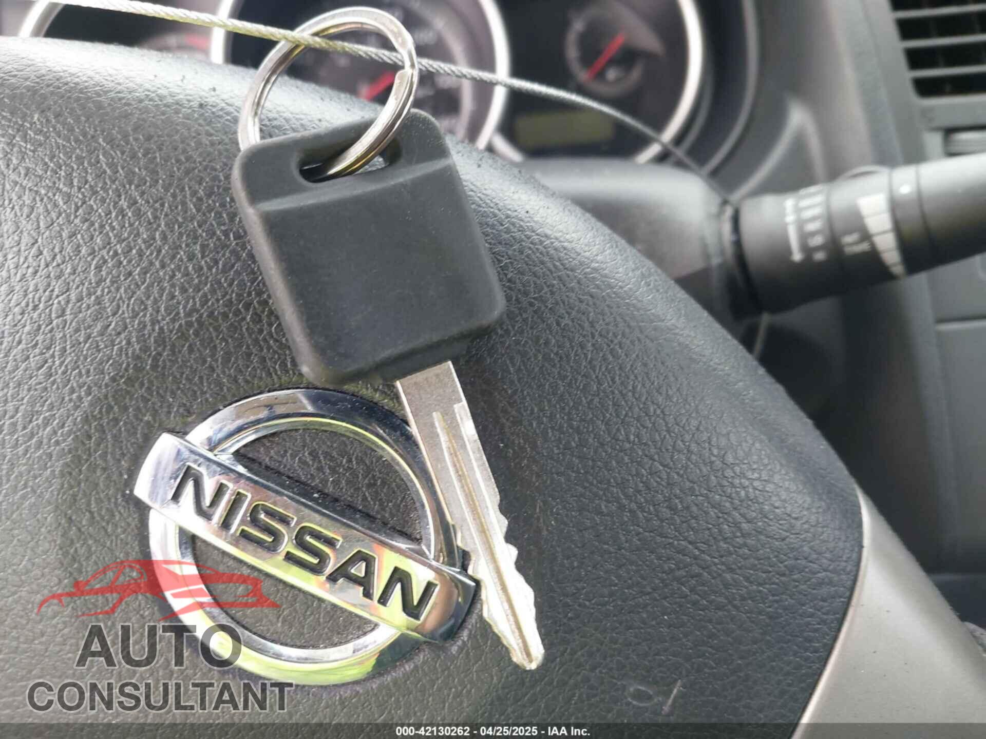 NISSAN VERSA 2010 - 3N1CC1AP1AL363355