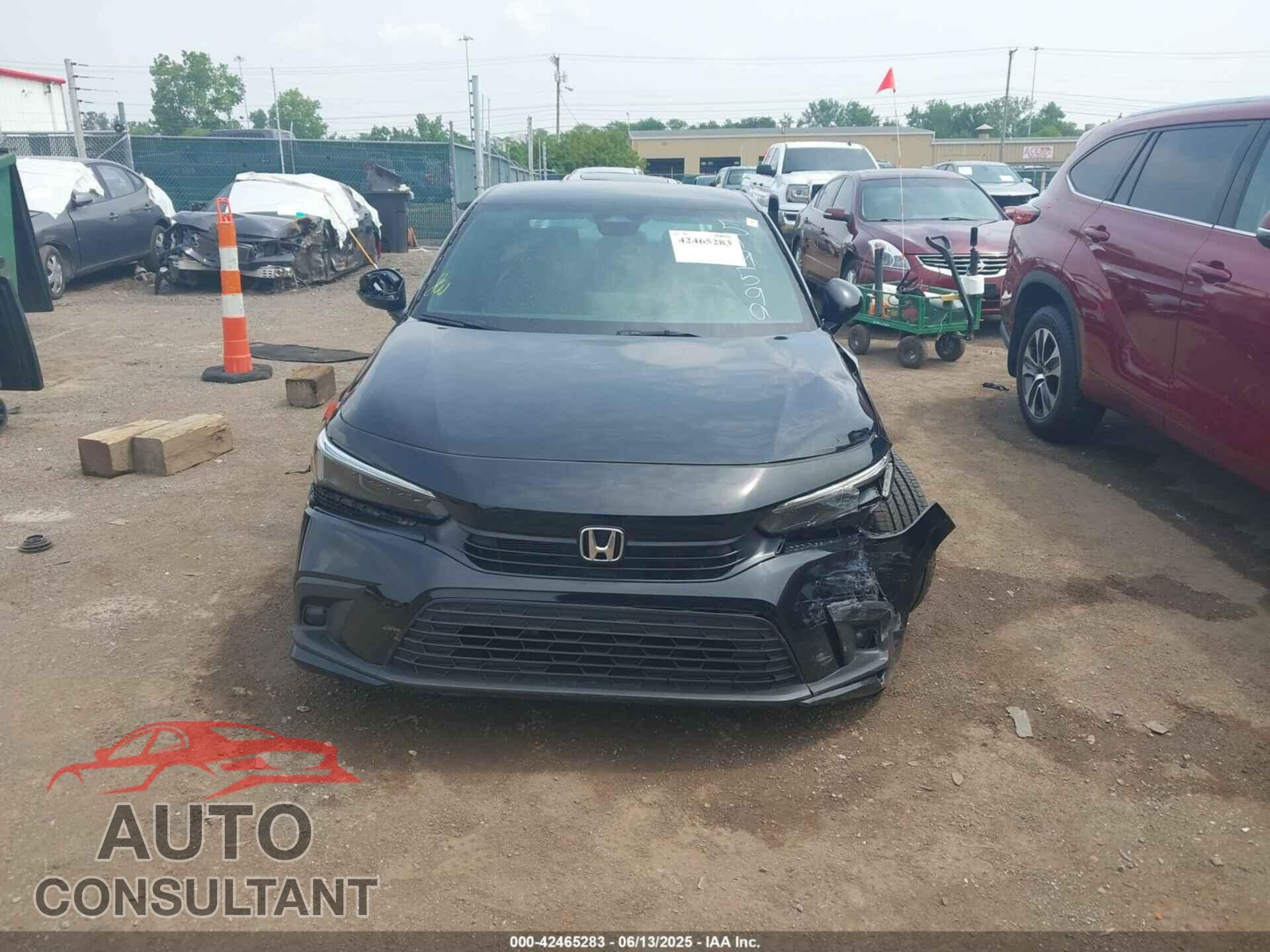 HONDA CIVIC 2024 - 2HGFE2F50RH519599