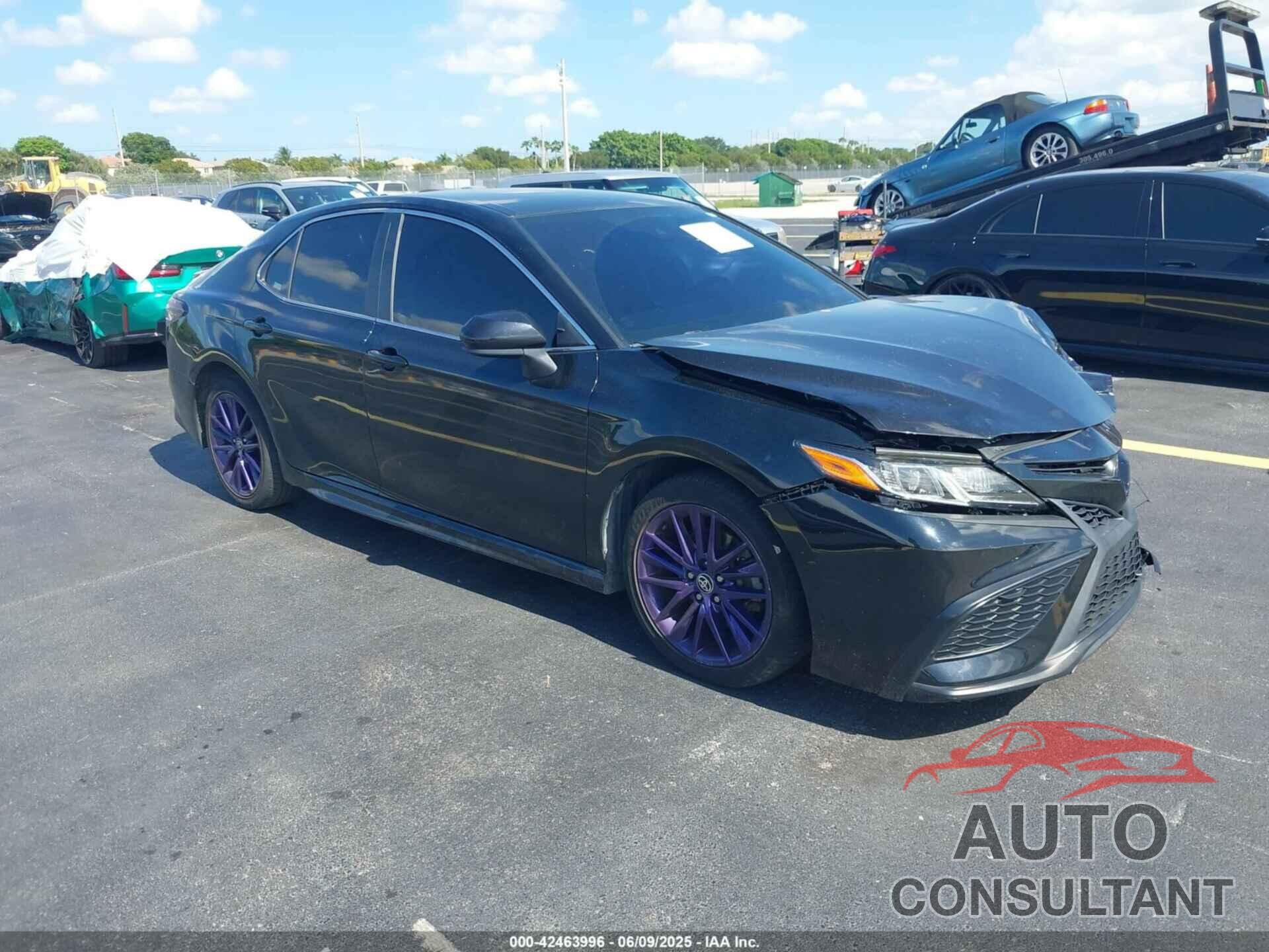 TOYOTA CAMRY 2021 - 4T1G11AK6MU424696
