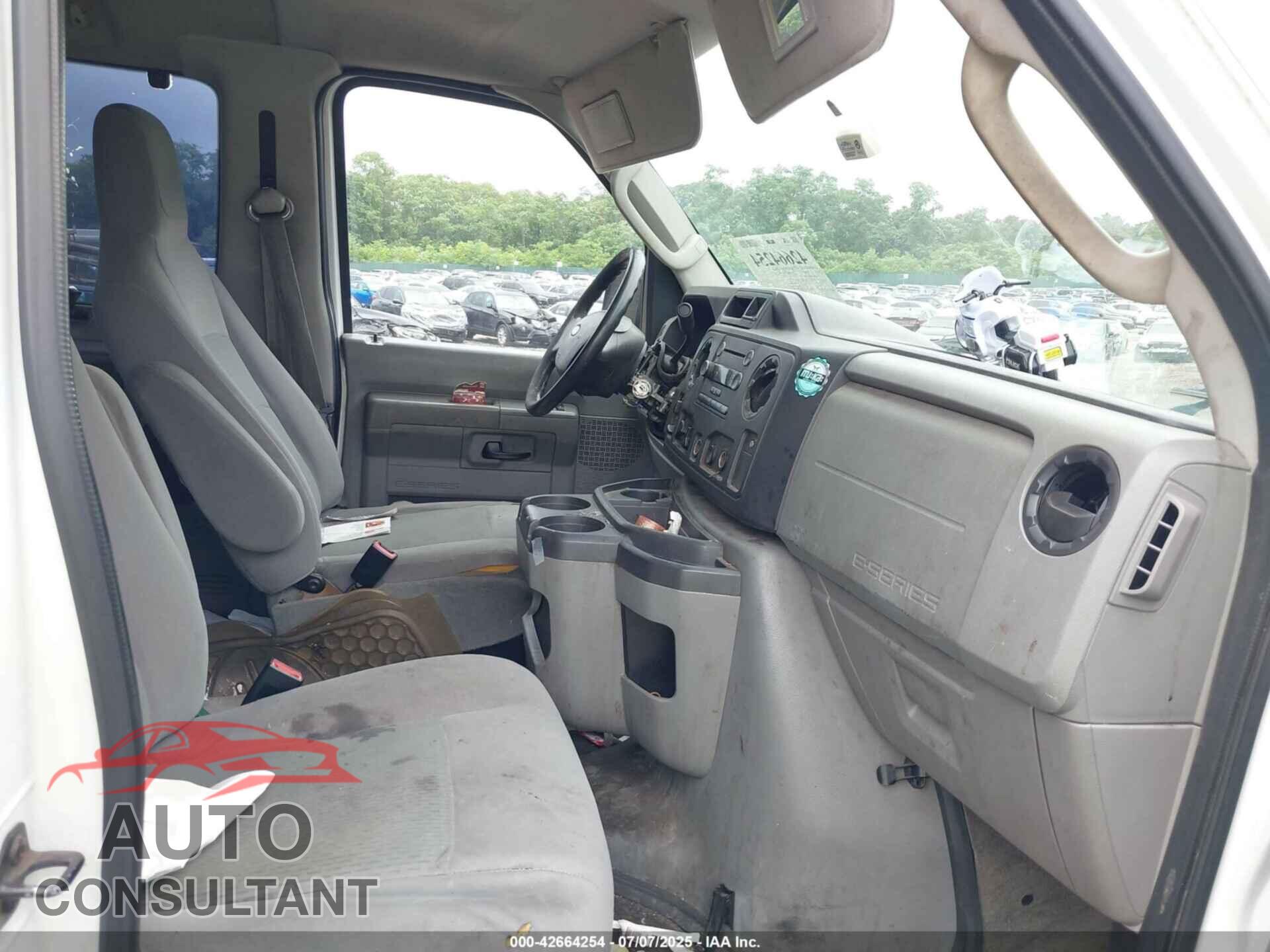 FORD E-350 SUPER DUTY 2012 - 1FBSS3BL8CDA96568