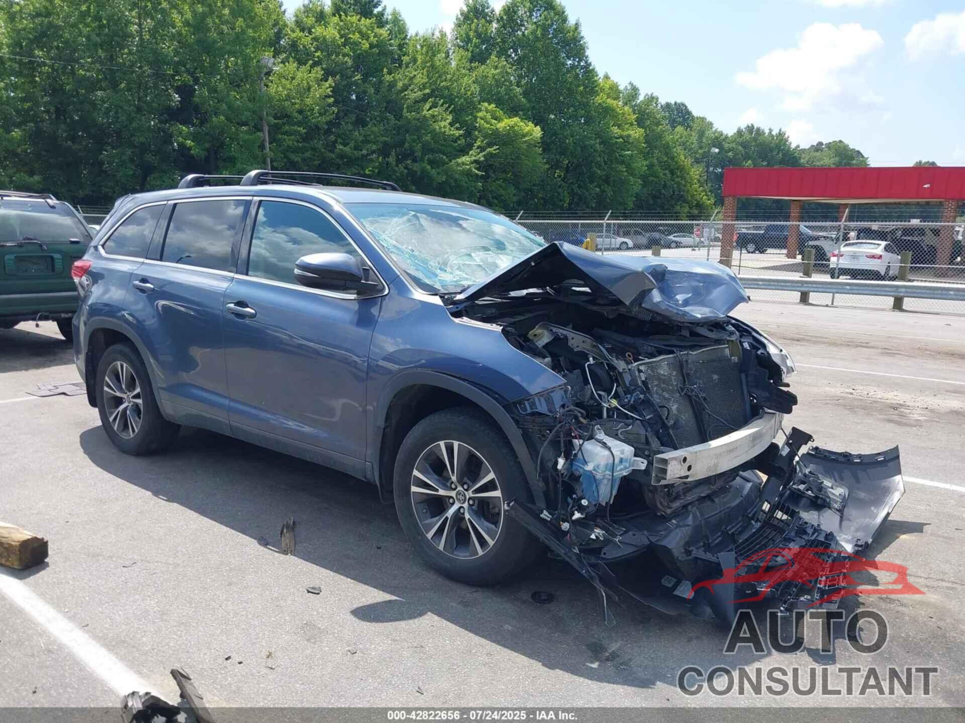TOYOTA HIGHLANDER 2018 - 5TDBZRFH3JS806347