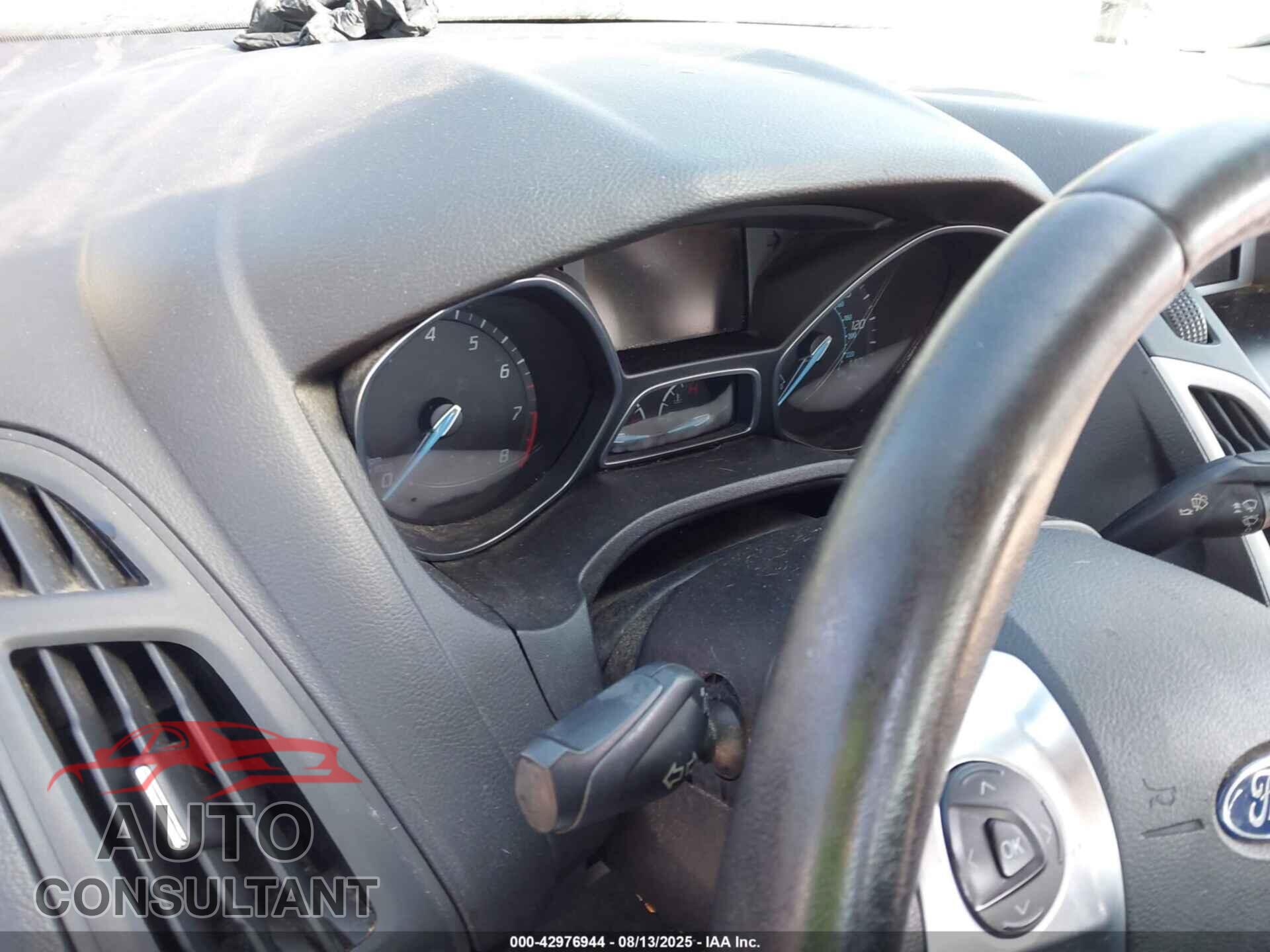 FORD FOCUS 2014 - 1FADP3F21EL330846