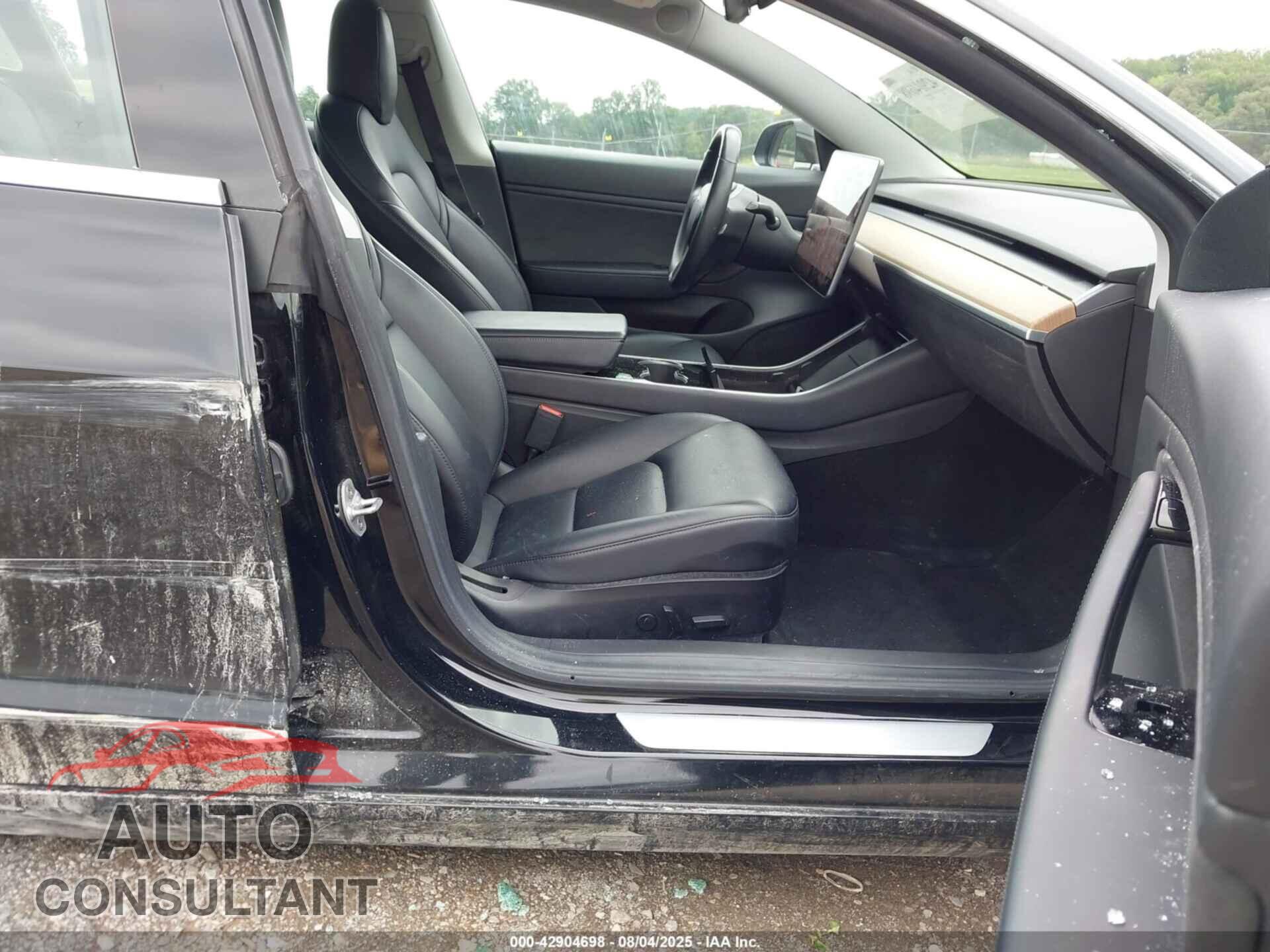 TESLA MODEL 3 2019 - 5YJ3E1EB7KF364628
