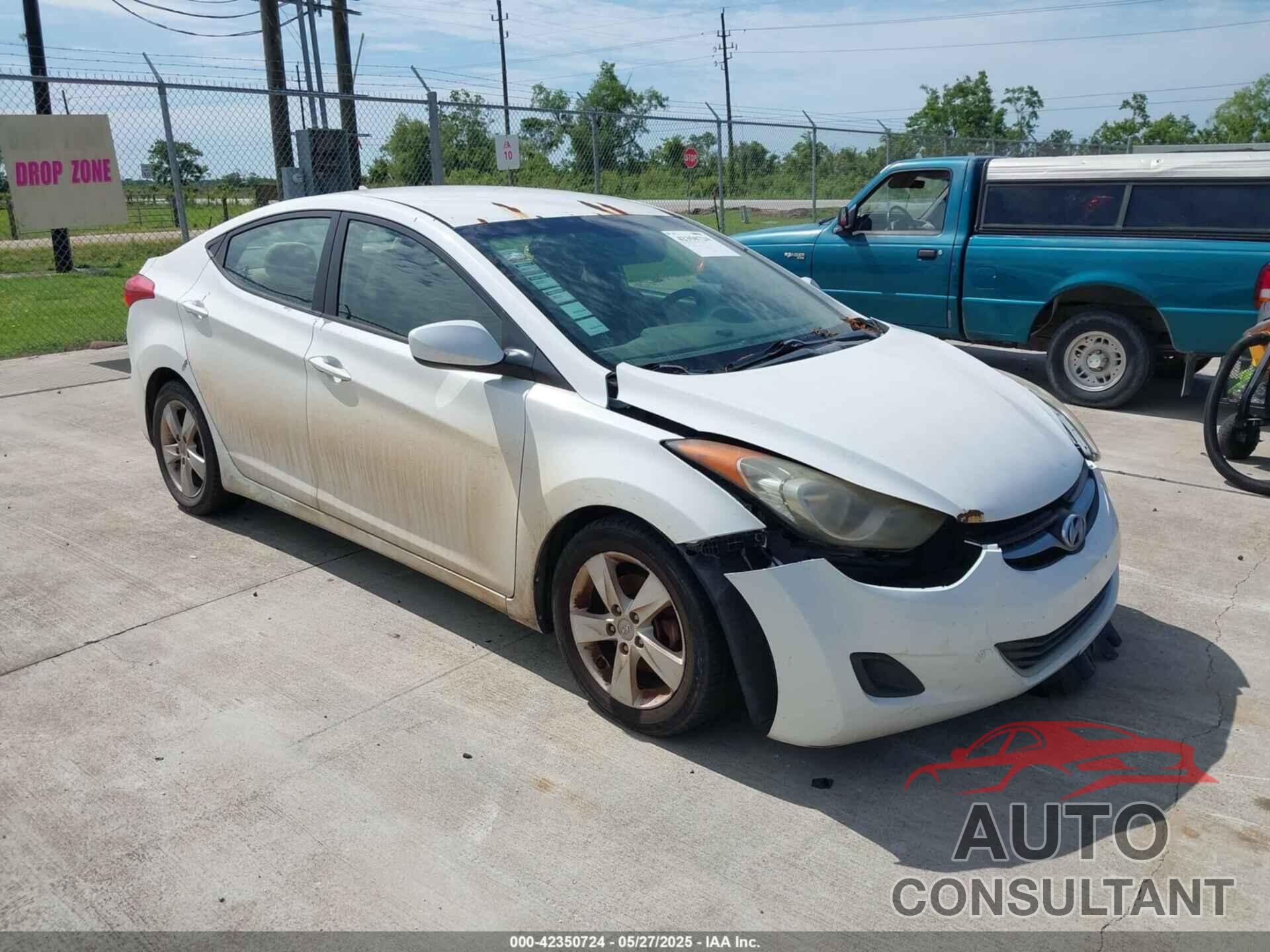 HYUNDAI ELANTRA 2013 - 5NPDH4AE9DH295782