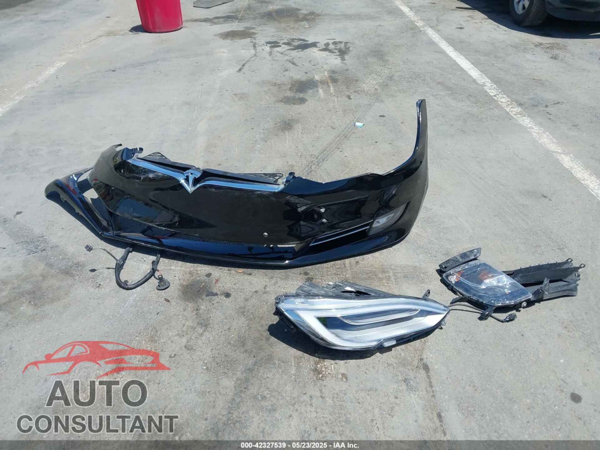 TESLA MODEL S 2017 - 5YJSA1E17HF232699